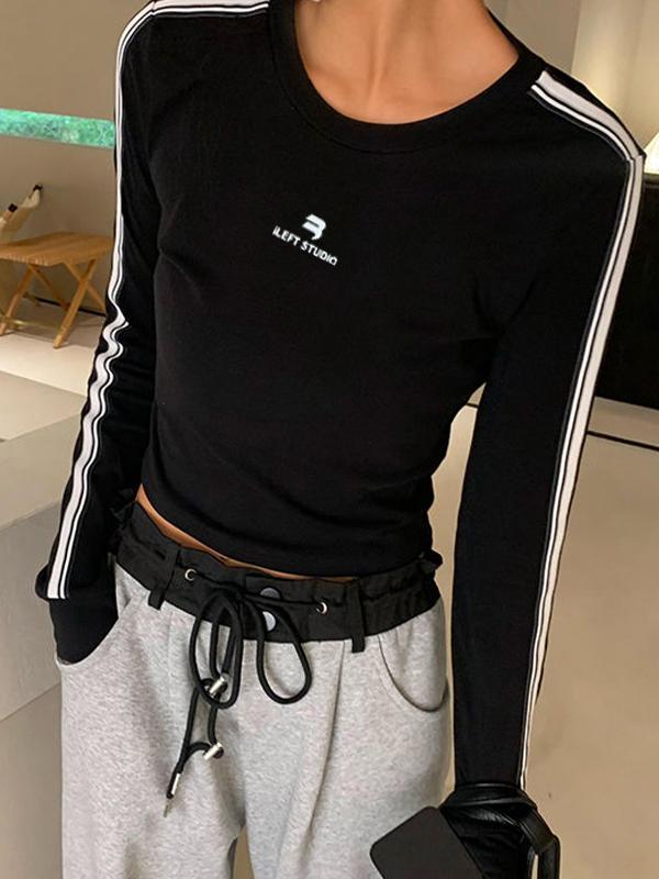 Contrast Color Print Long Sleeve Tee Product Image