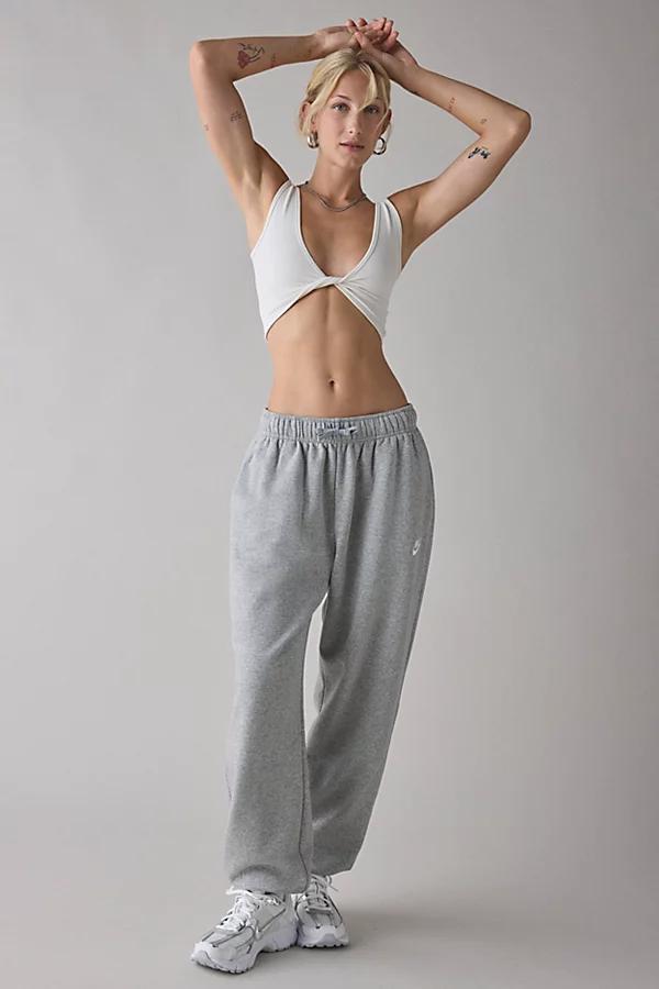 Women's Nike Sportswear Club Fleece Mid-Rise Oversized Sweatpants Product Image