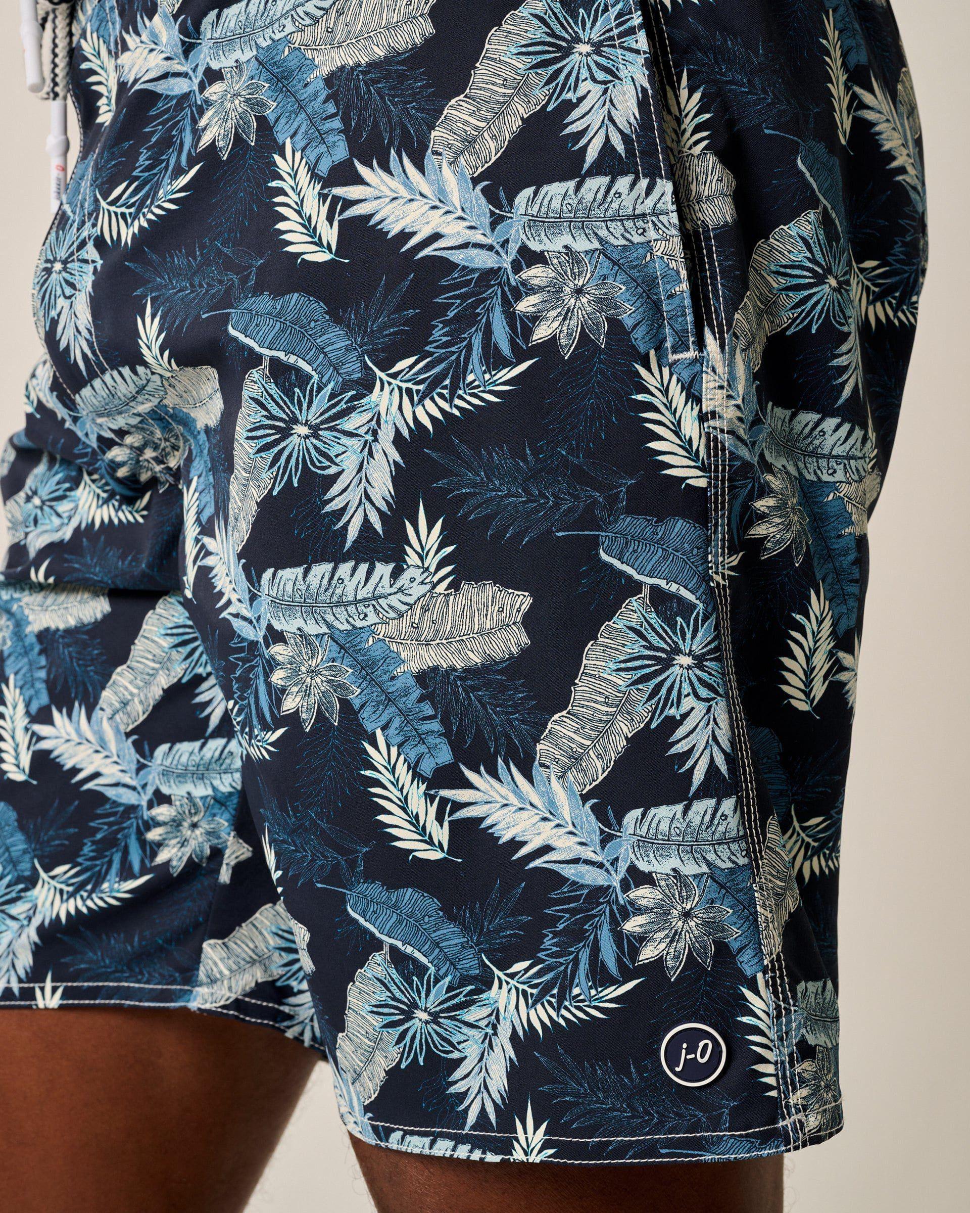 The Half Elastic 7" Surf Shorts Male Product Image