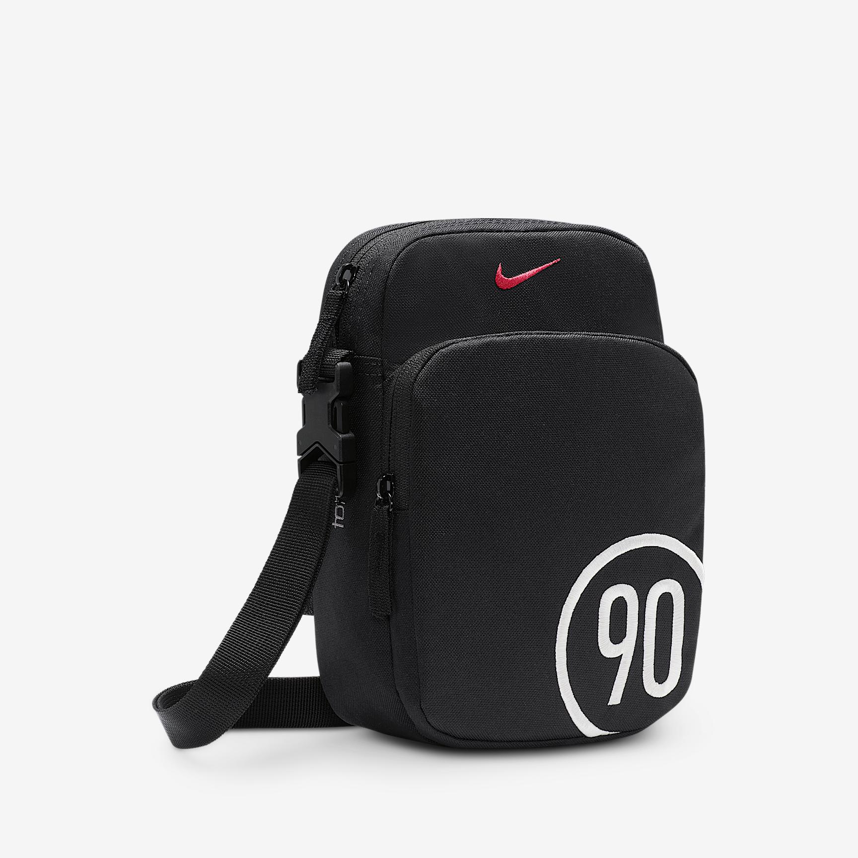 Nike Heritage Total 90 Crossbody Bag (4L) Product Image