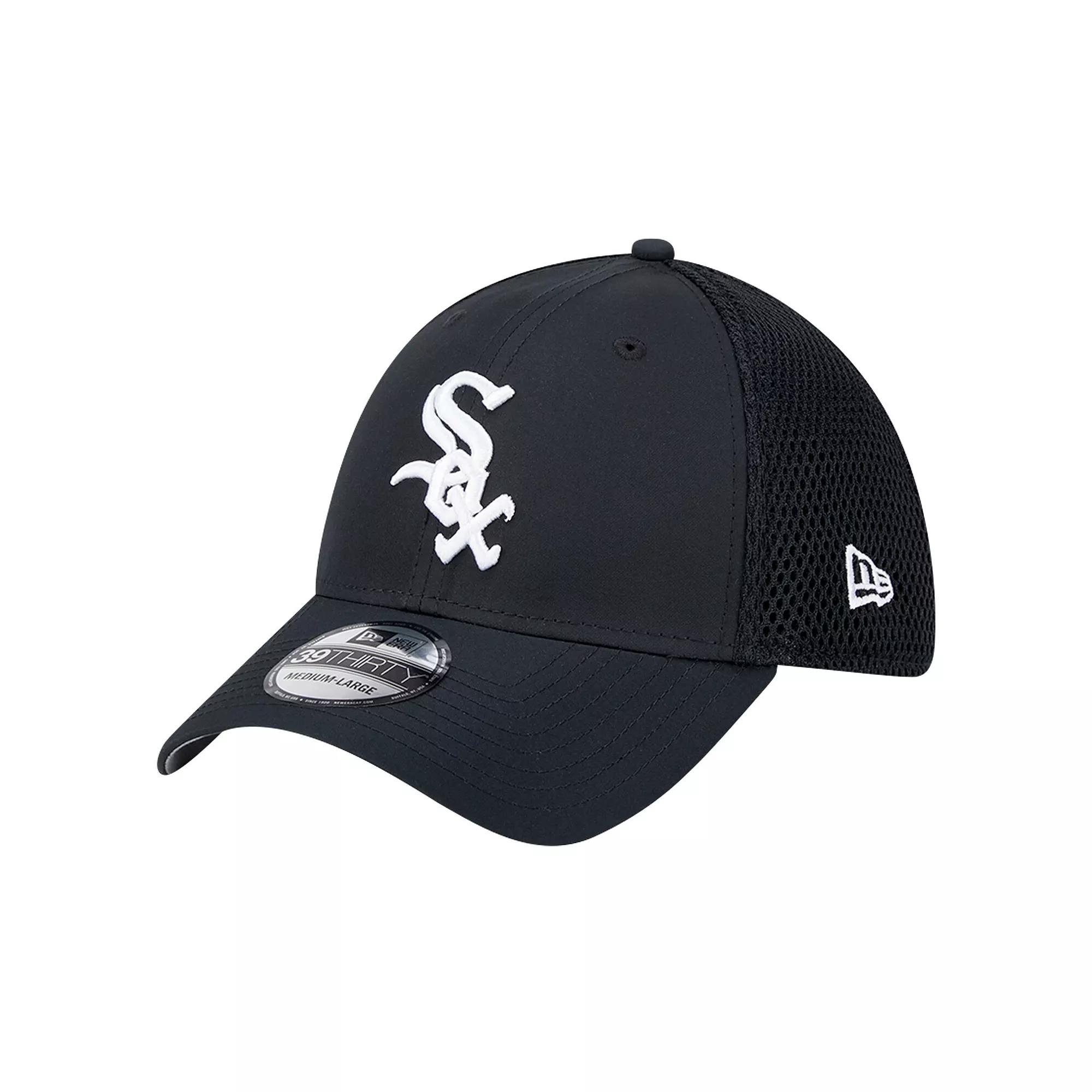 Men's New Era Black Chicago Cubs Team Tone 39THIRTY Flex Hat, Size: Small/Medium Product Image