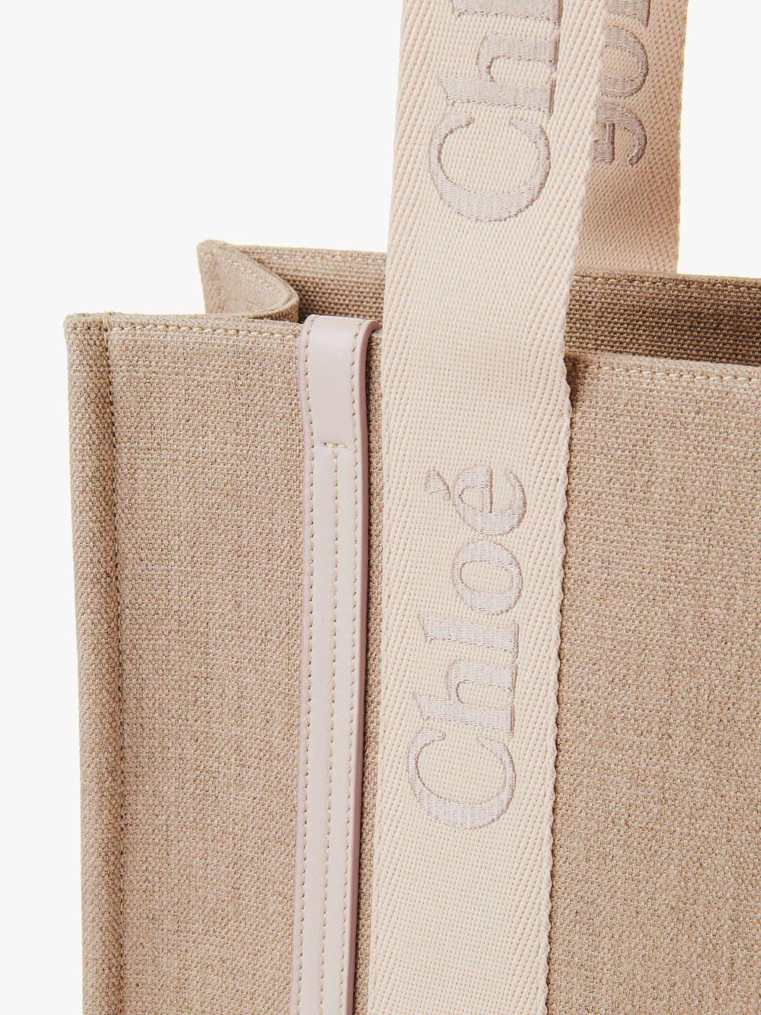 Woody tote bag in linen Product Image