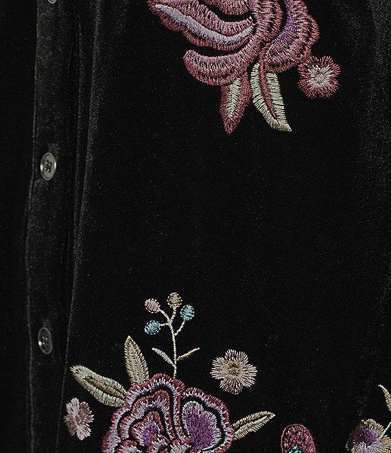 Calessa Embroidered Floral Point Collar Long Sleeve Button Front Velvet Shirt Product Image