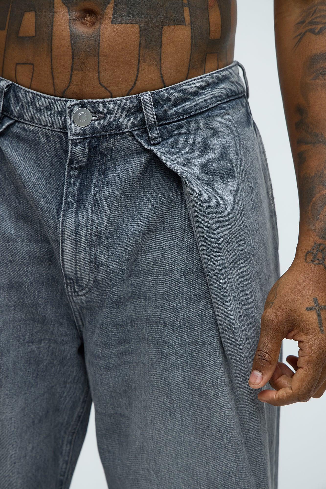 Boxed Pleated Baggy Jeans - Black Wash Product Image