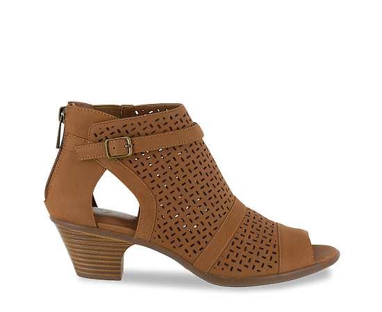 Easy Street Womens Carrigan Sandal Product Image