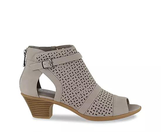 Easy Street Womens Carrigan Sandal Product Image