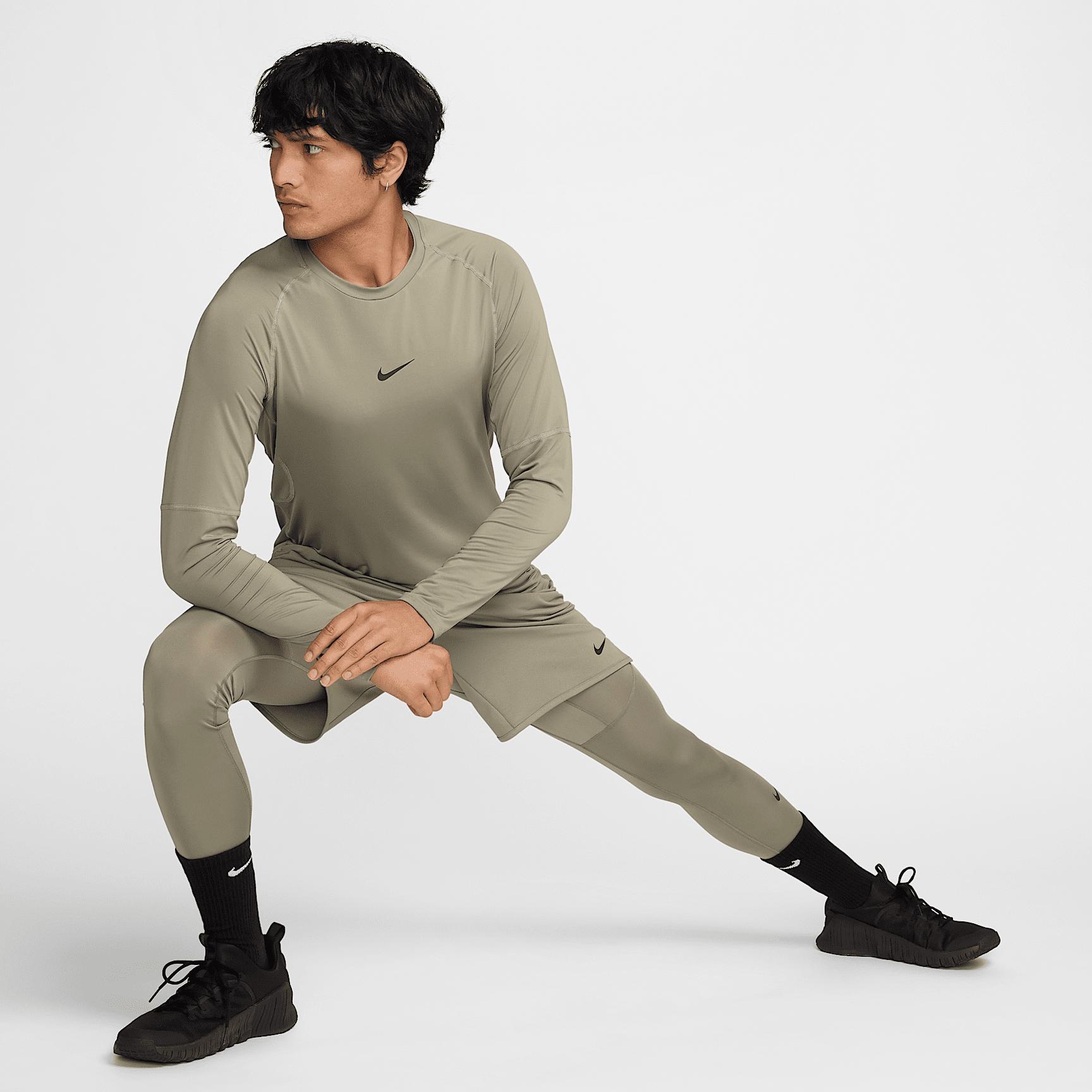 Nike Pro Men's Dri-FIT Slim Long-Sleeve Fitness Top Product Image