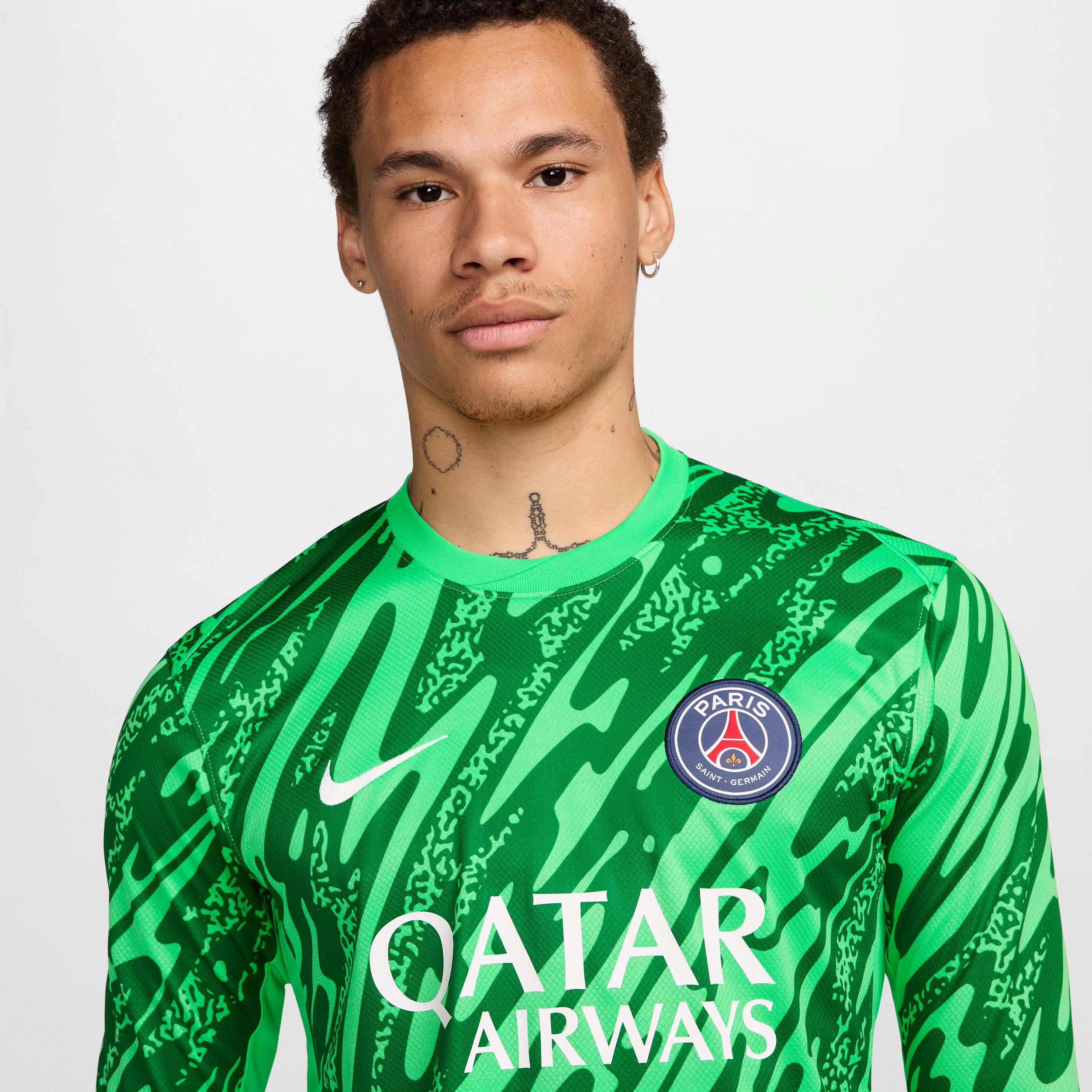 Men's Nike Green Paris Saint-Germain 2024/25 Goalkeeper Replica Stadium Long Sleeve Jersey,  Product Image