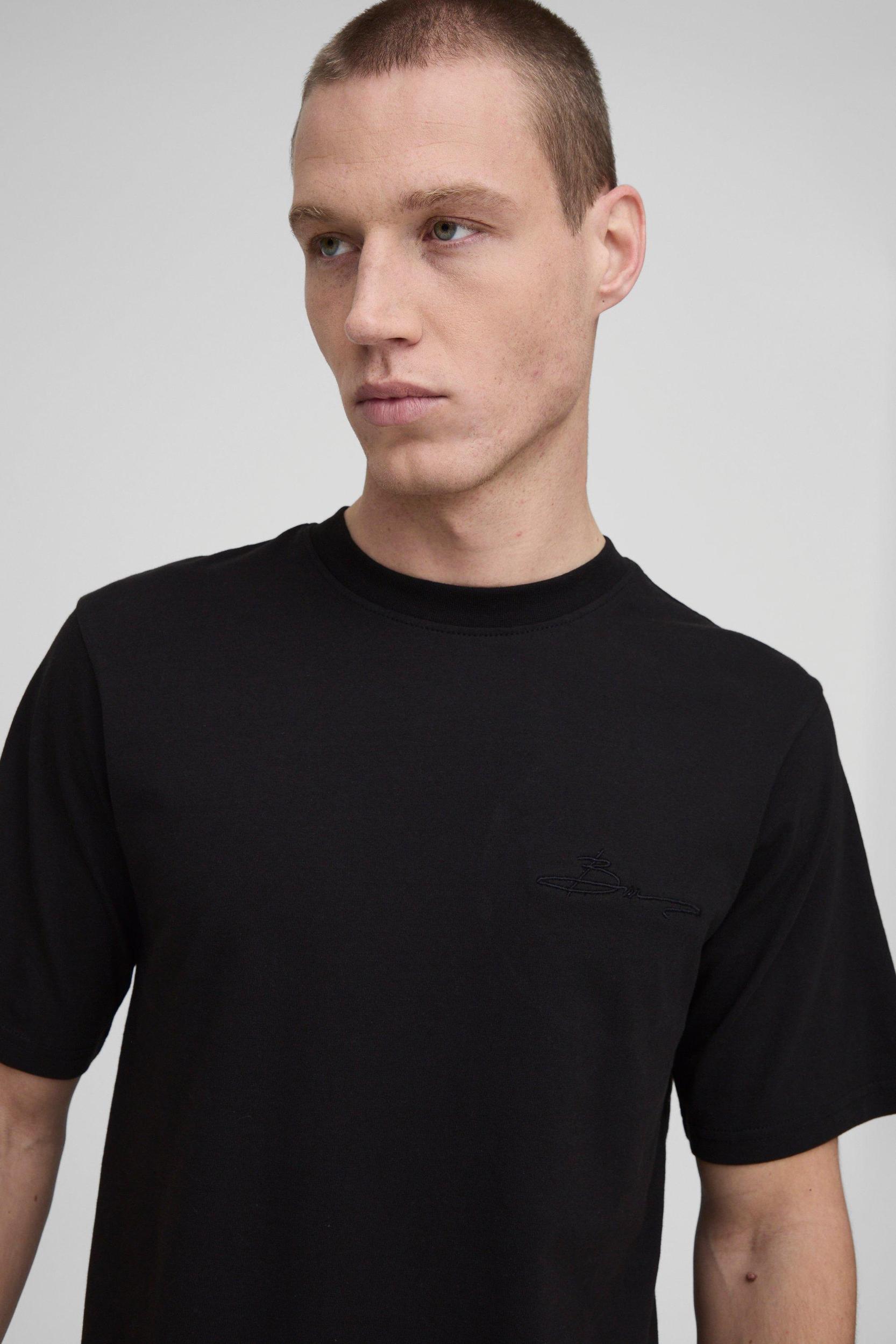 Regular Fit Bm Signature Embroidered Crew Neck T-shirt | boohooMAN USA Product Image