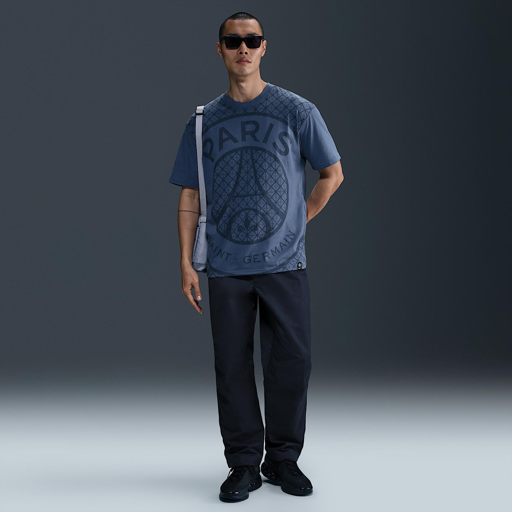 Paris Saint-Germain Nike Mens Soccer Seasonal Print T-Shirt | HQ8326-491 Product Image