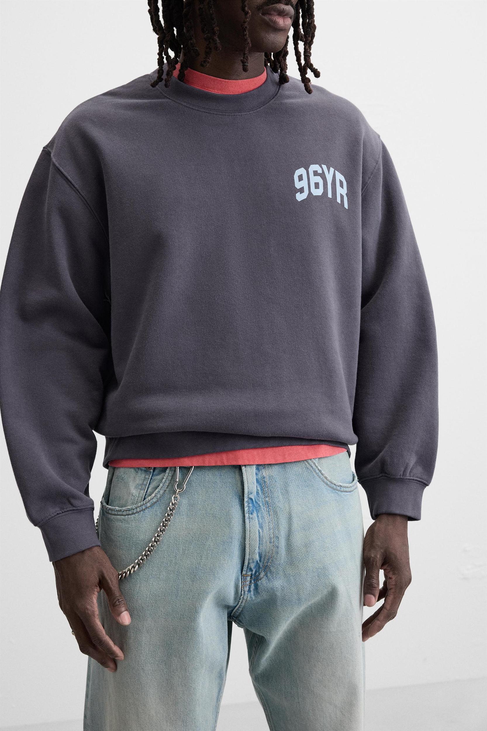 TEXT CREWNECK SWEATSHIRT Product Image
