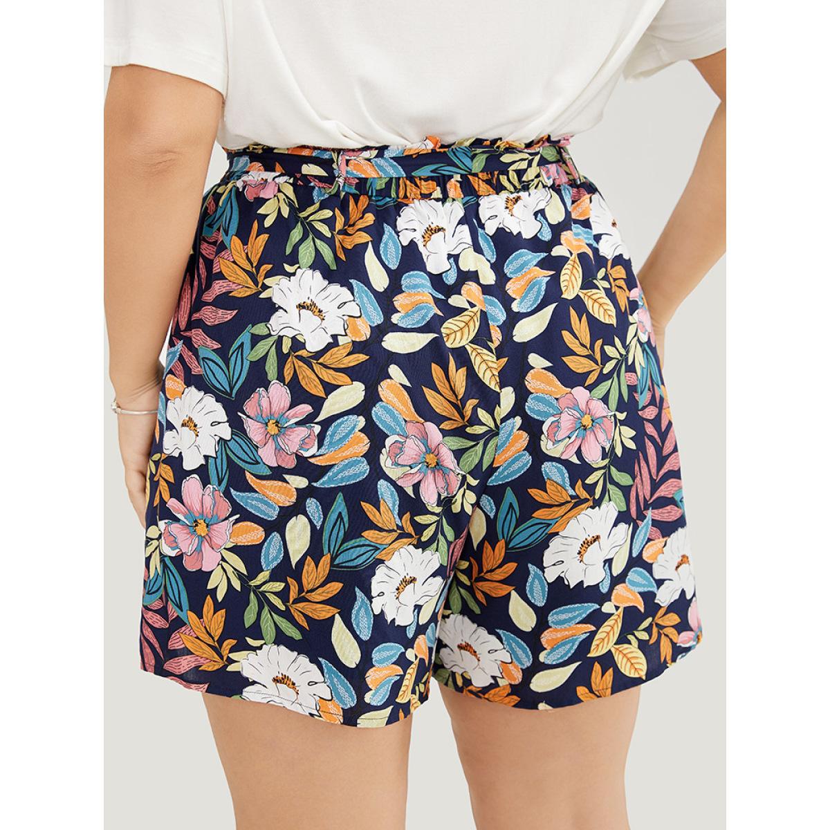 Plus Size Tropical Print Paperbag Waist Pocket Belt Shorts Women Indigo Vacation Elastic Waist Loose Dailywear Shorts BloomChic 18-20/2X Product Image