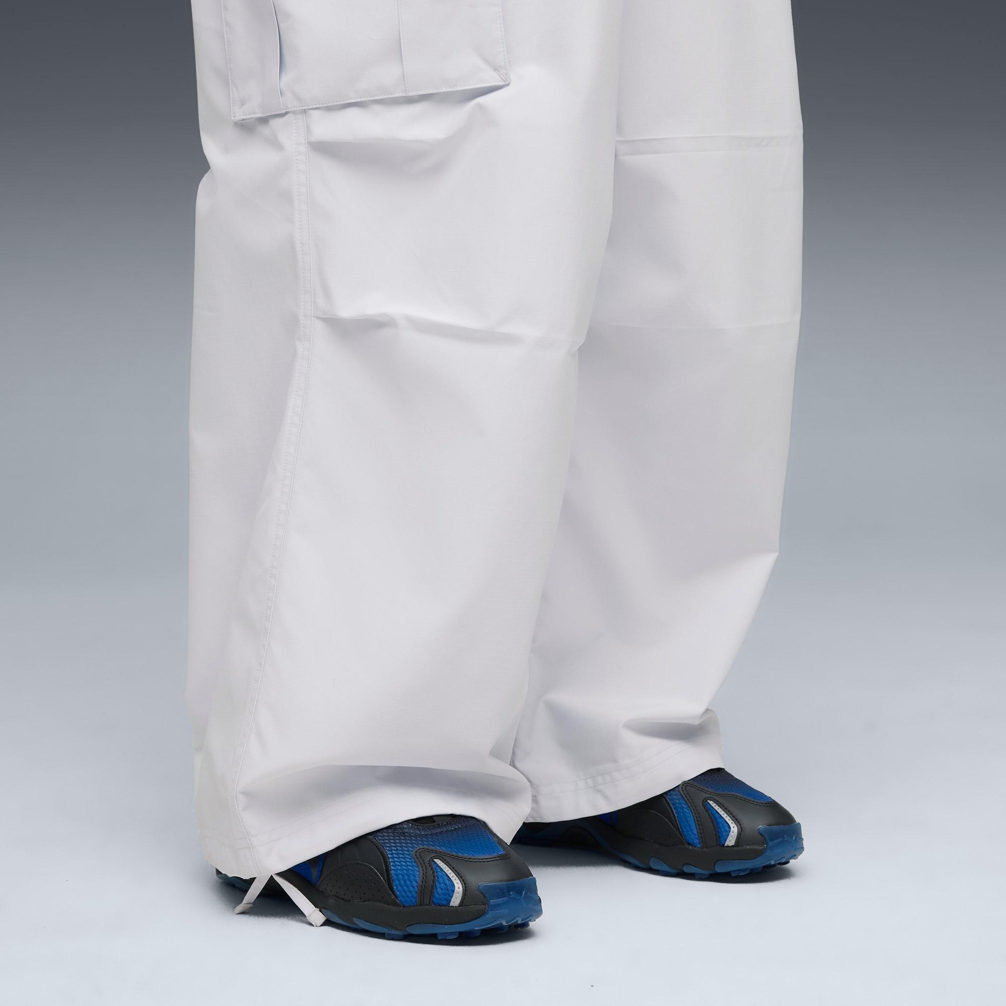 Inhale Men's Sneakers Product Image