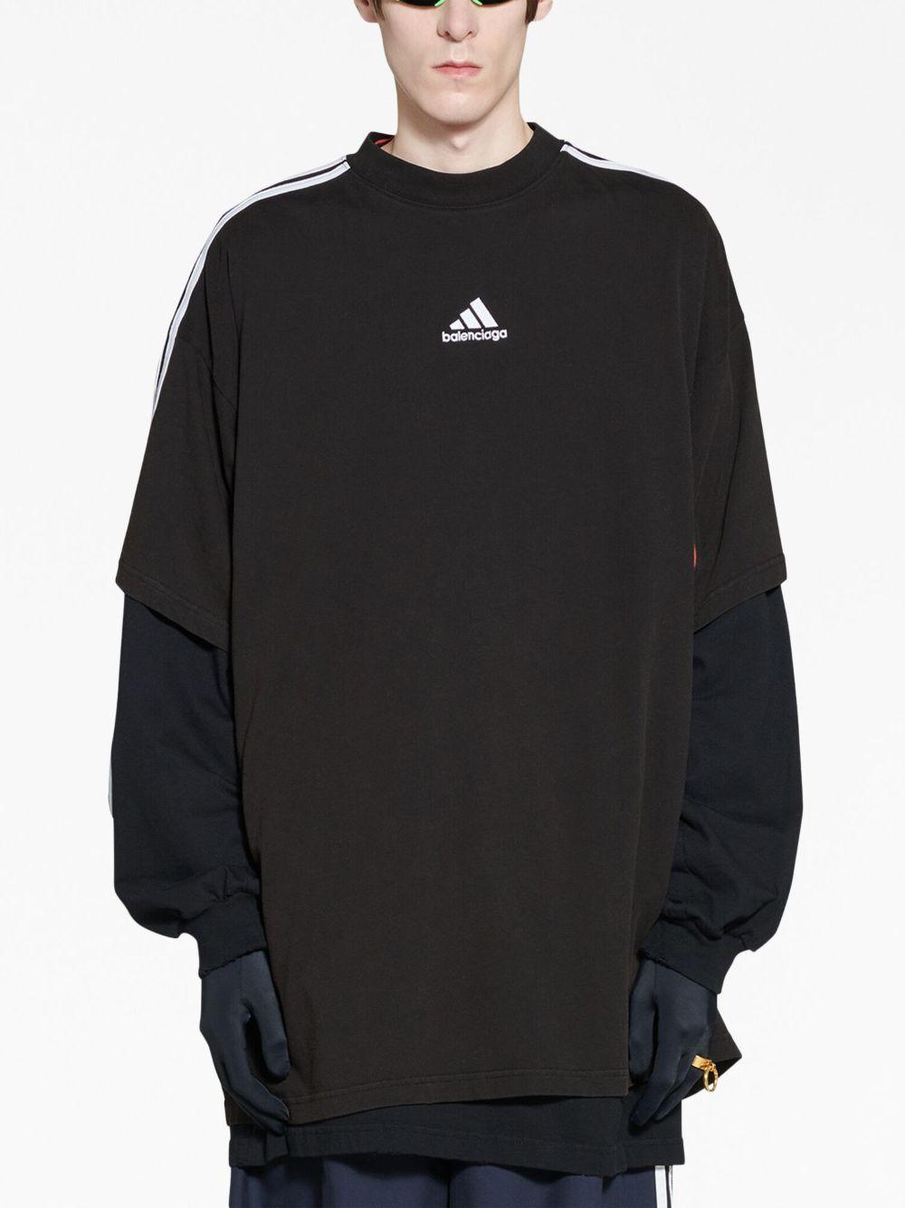 embroidered-logo colour-block T-shirt Product Image