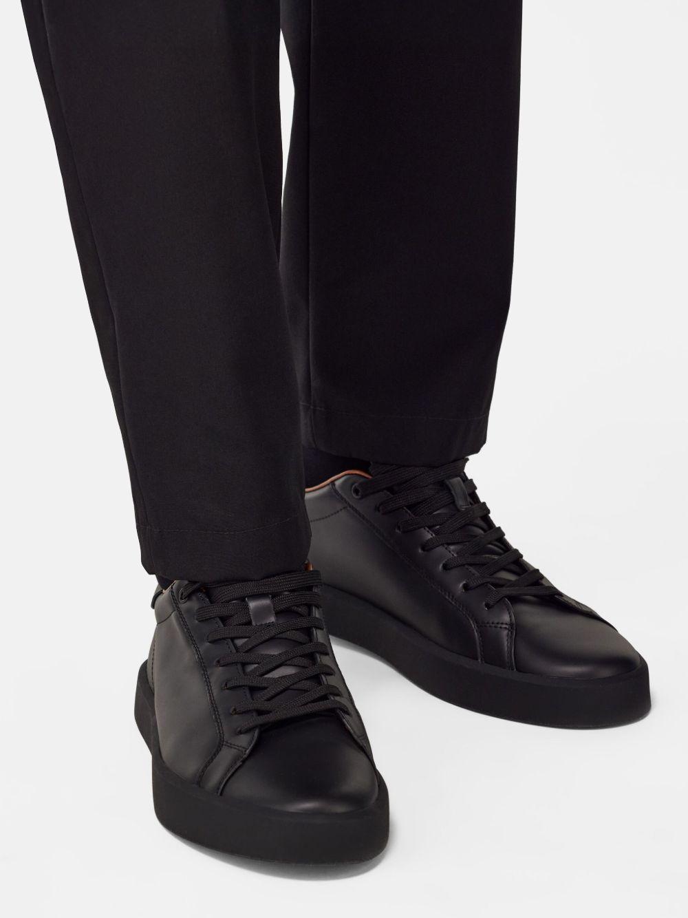 leather sneakers Product Image