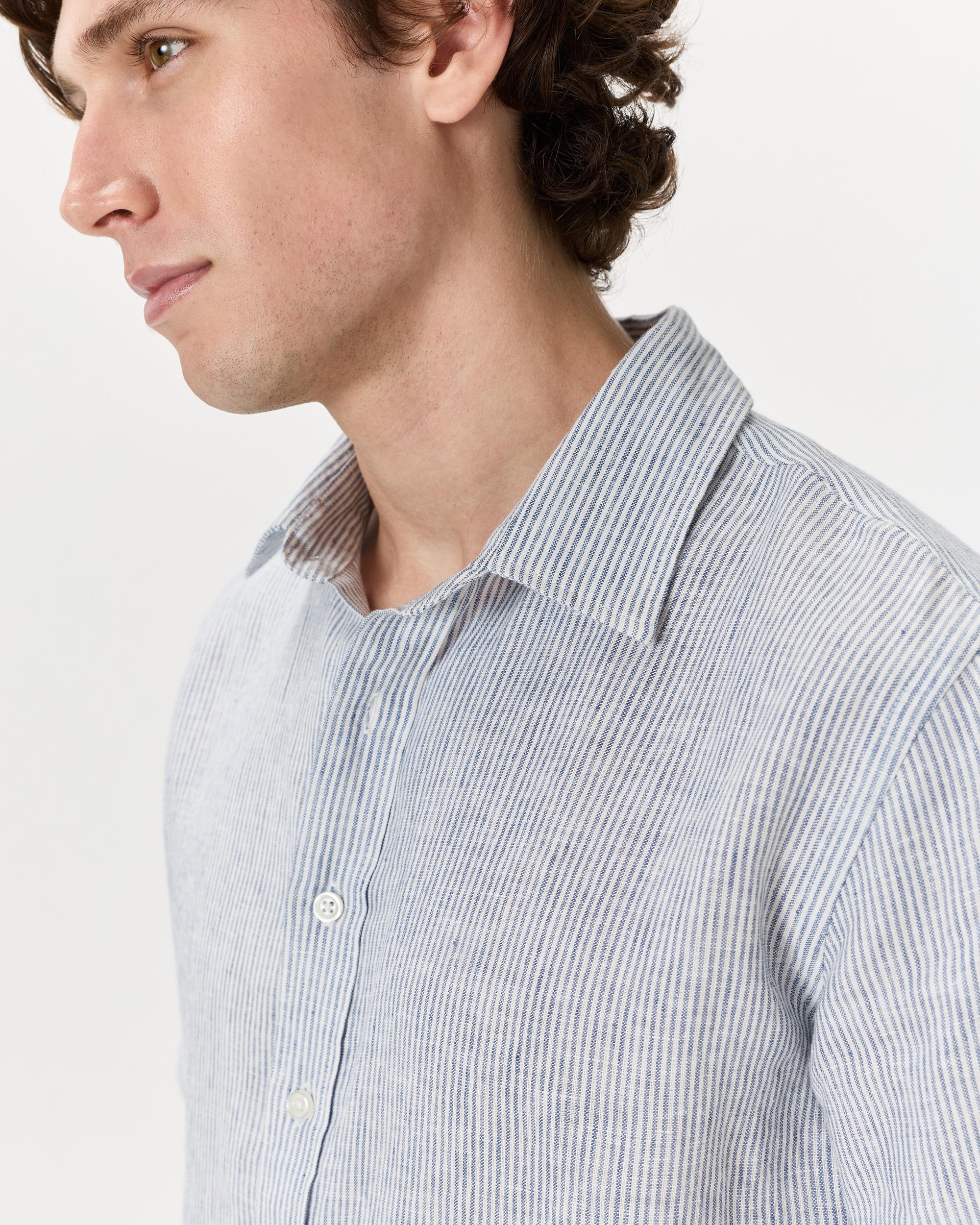 Quince | Men's 100% European Linen Relaxed Short Sleeve Shirt Product Image