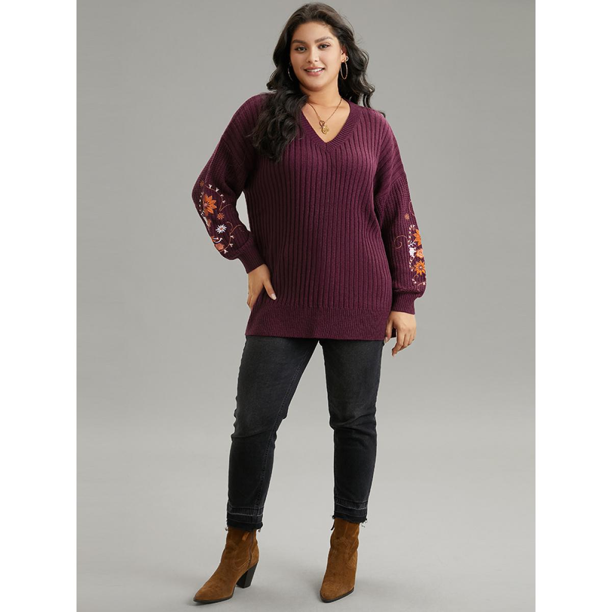 Plus Size Floral Embroidered Plisse Drop Shoulder Pullover Burgundy Women Casual Loose Long Sleeve V-neck Dailywear Pullovers BloomChic 18-20/2X Product Image