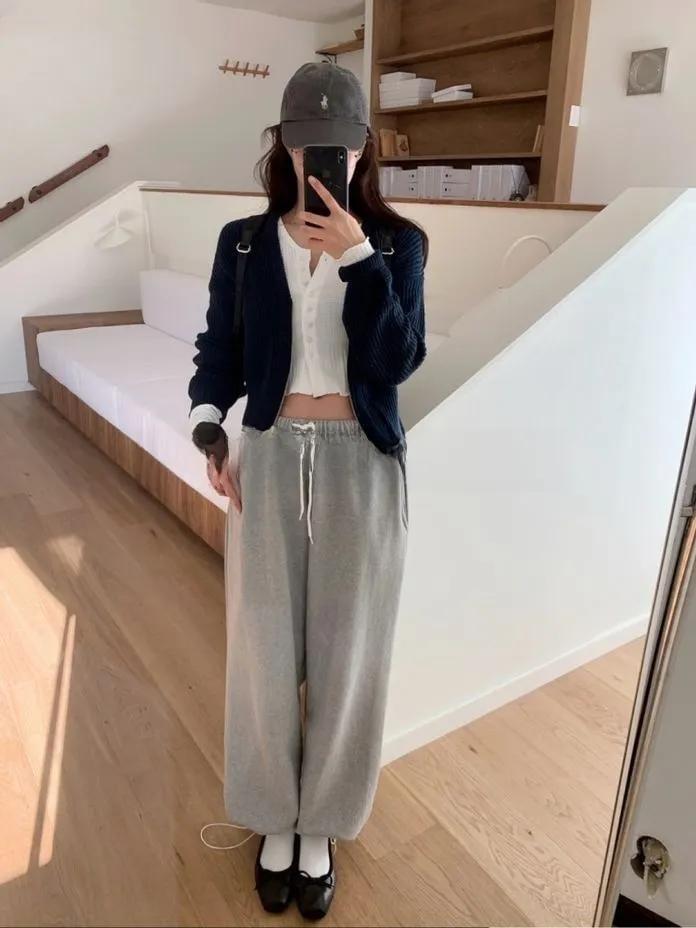 Drawstring Plain Wide Leg Sweatpants Product Image