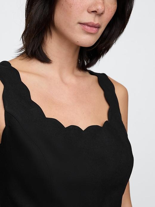 Linen-Blend Scalloped Crop Top Product Image