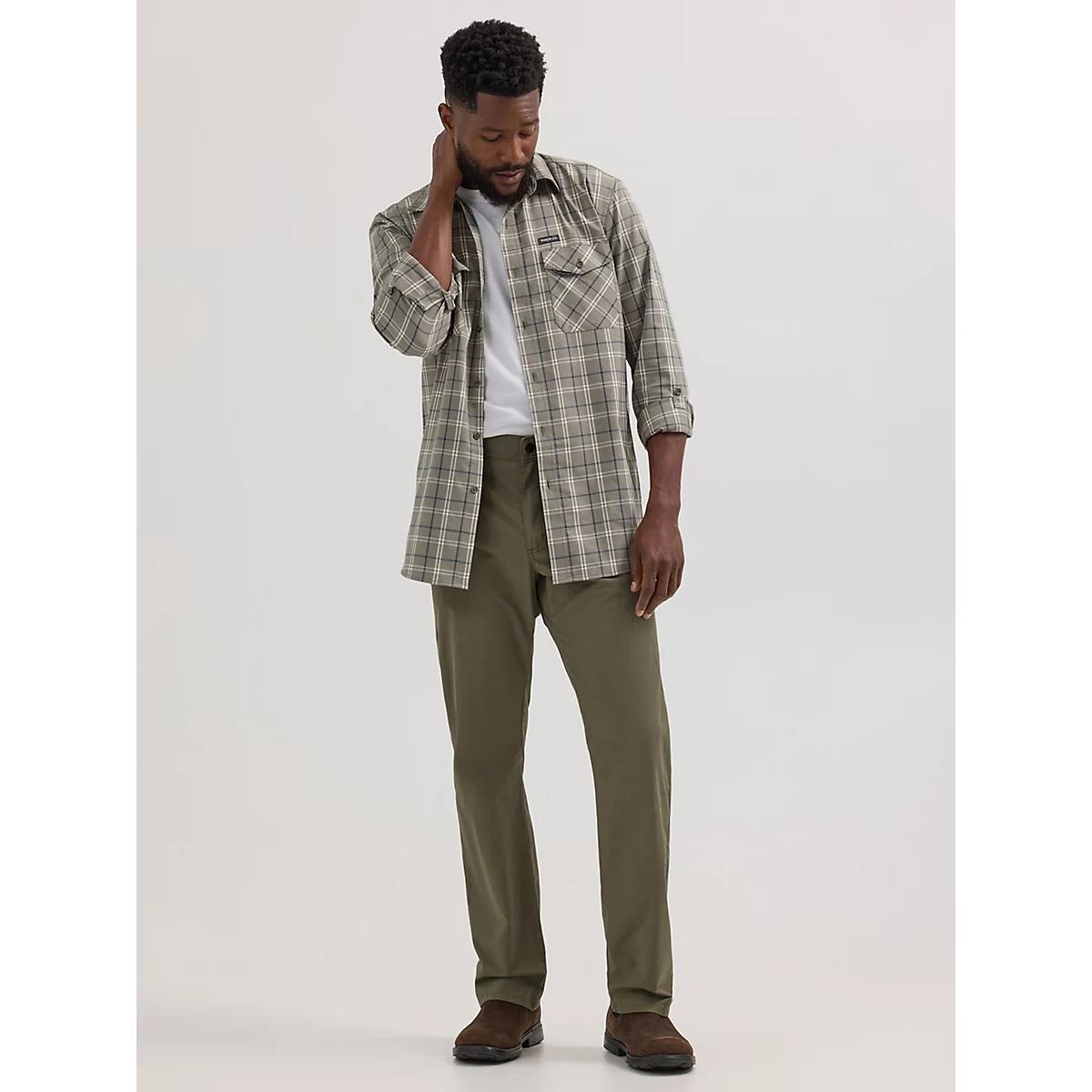 Men's Outdoor Chino Pant in Dark Shadow Product Image