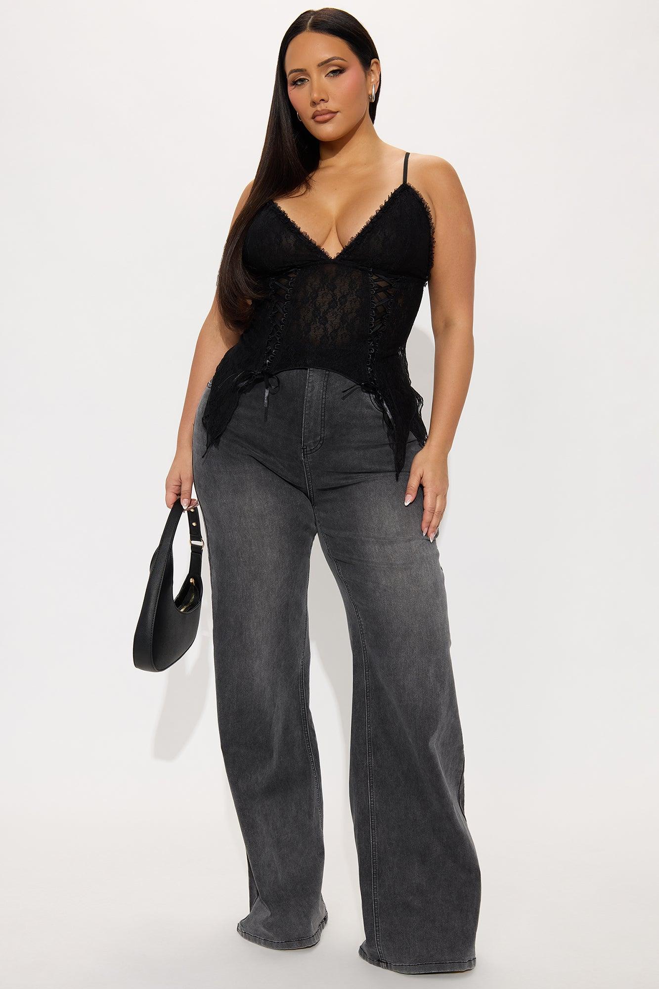 Lacey Moment Top - Black Product Image