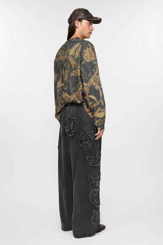 Logo cargo sweatpants Product Image