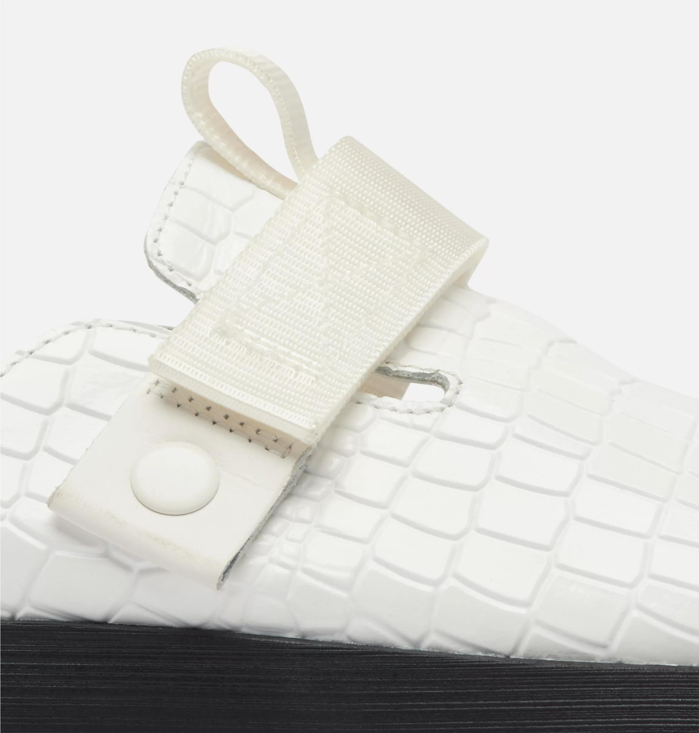 VIIBE™ Women's Clog Product Image