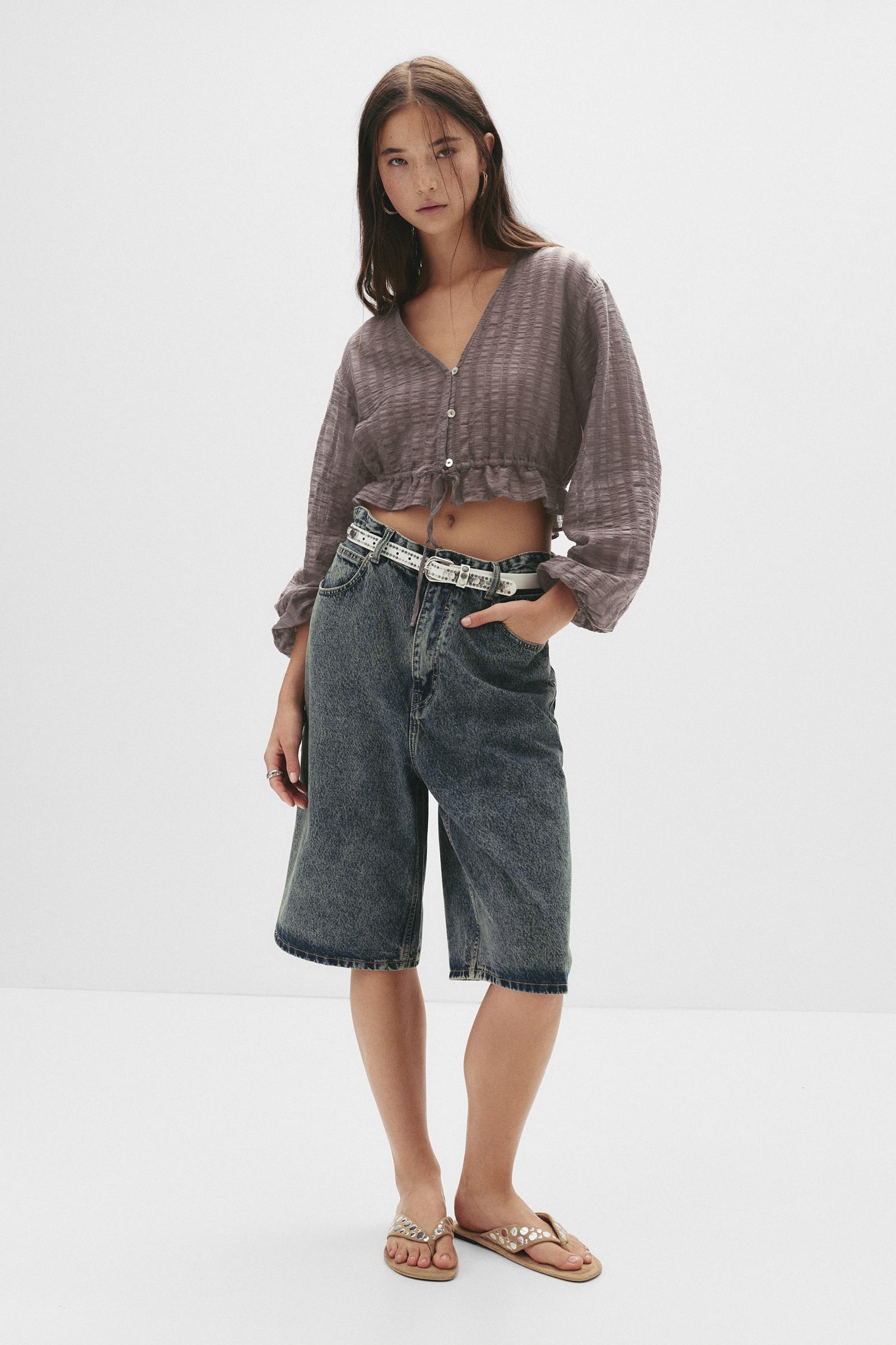 Textured striped shirt Product Image