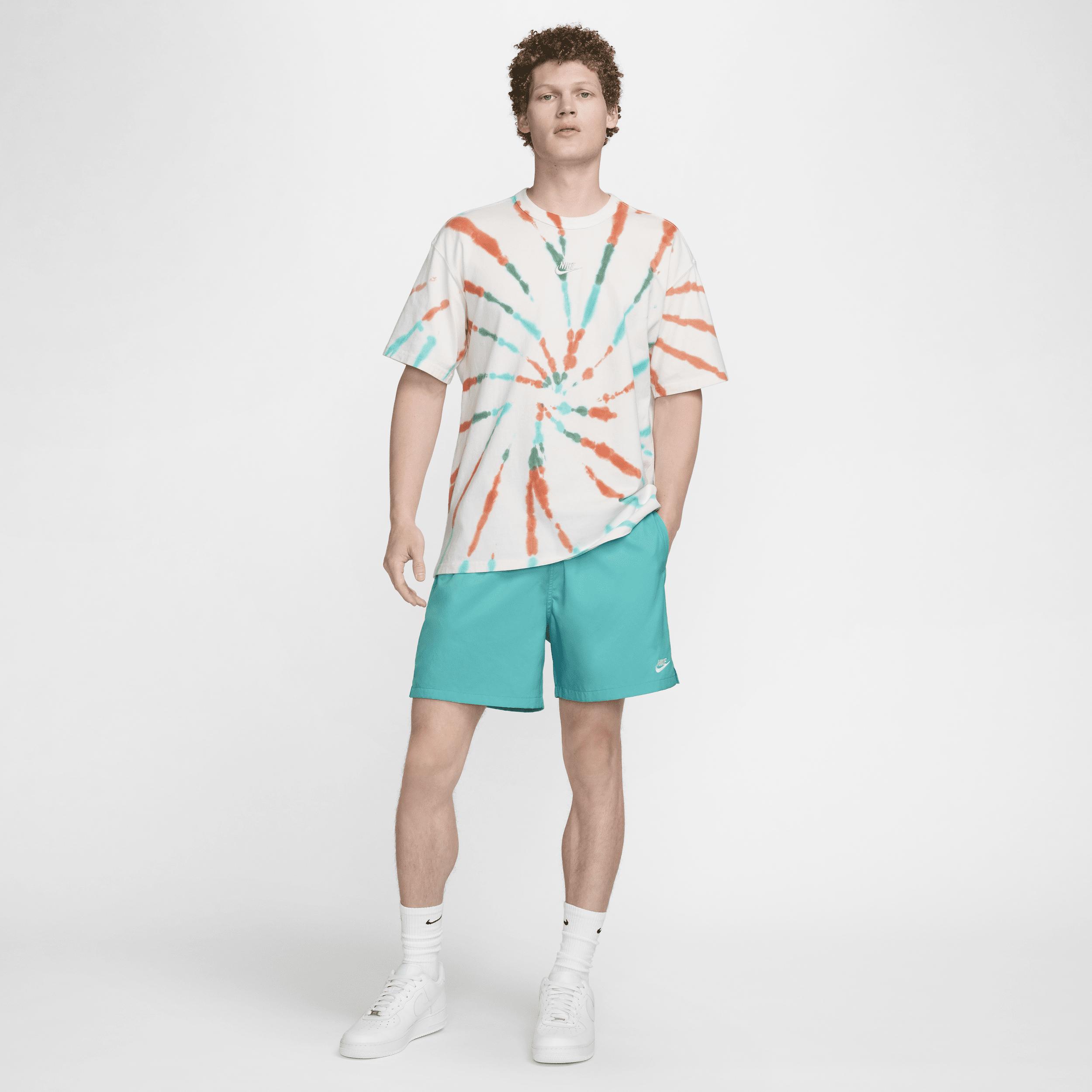 Nike Men's Club Woven Flow Shorts Product Image