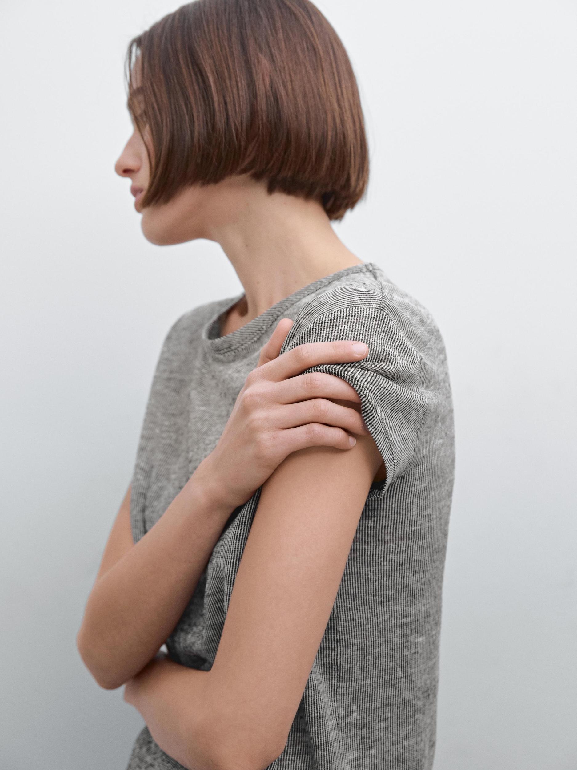 Striped short sleeve linen T-shirt Product Image