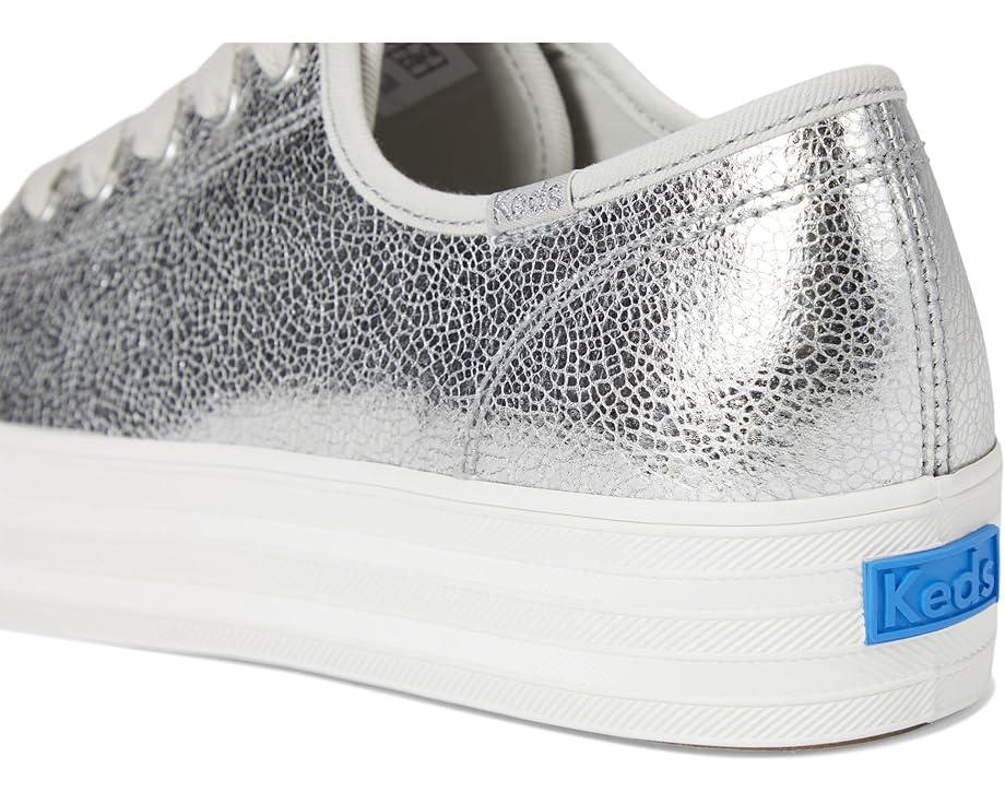 Triple Kick Canvas Product Image