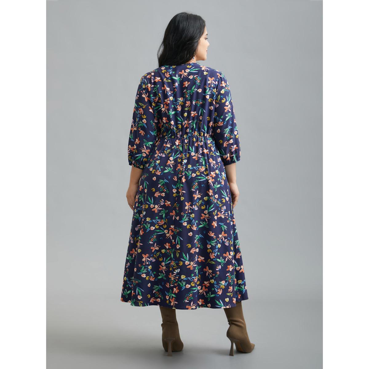 Plus Size Surplice Neck Floral Print Pocket Dress DarkBlue Women Elegant Non Overlap Collar Elbow-length sleeve Curvy BloomChic 28/5X Product Image