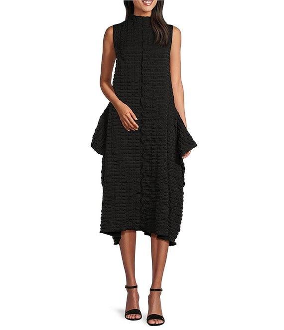IC Collection Textured Bubble Check Woven Mock Neck Sleeveless Pocketed Swing Waistless Midi Dress Product Image