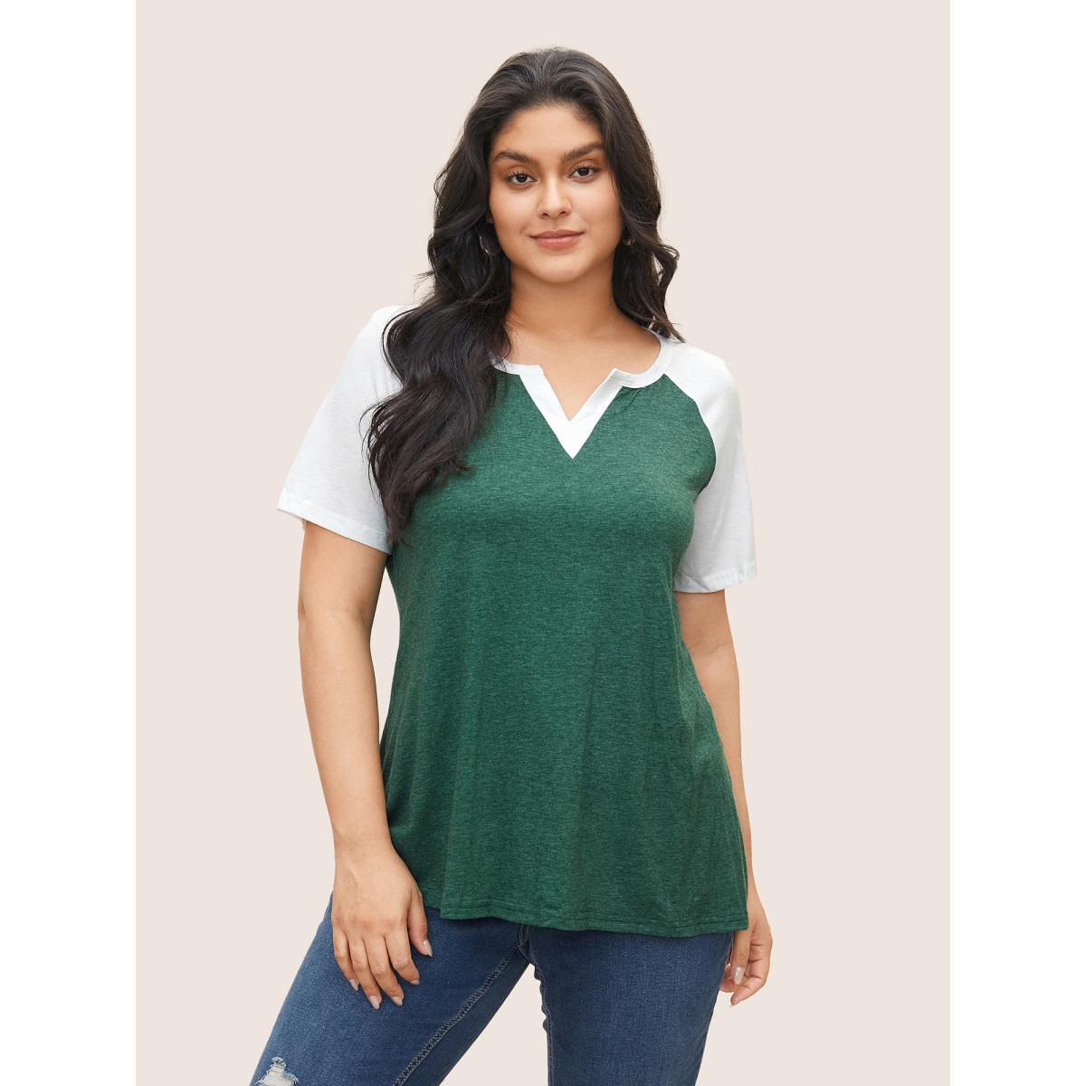 Plus Size Colorblock Contrast Notched Raglan Sleeve T-shirt DarkBlue Women Casual Plain Everyday T-shirts BloomChic 28/5X Product Image