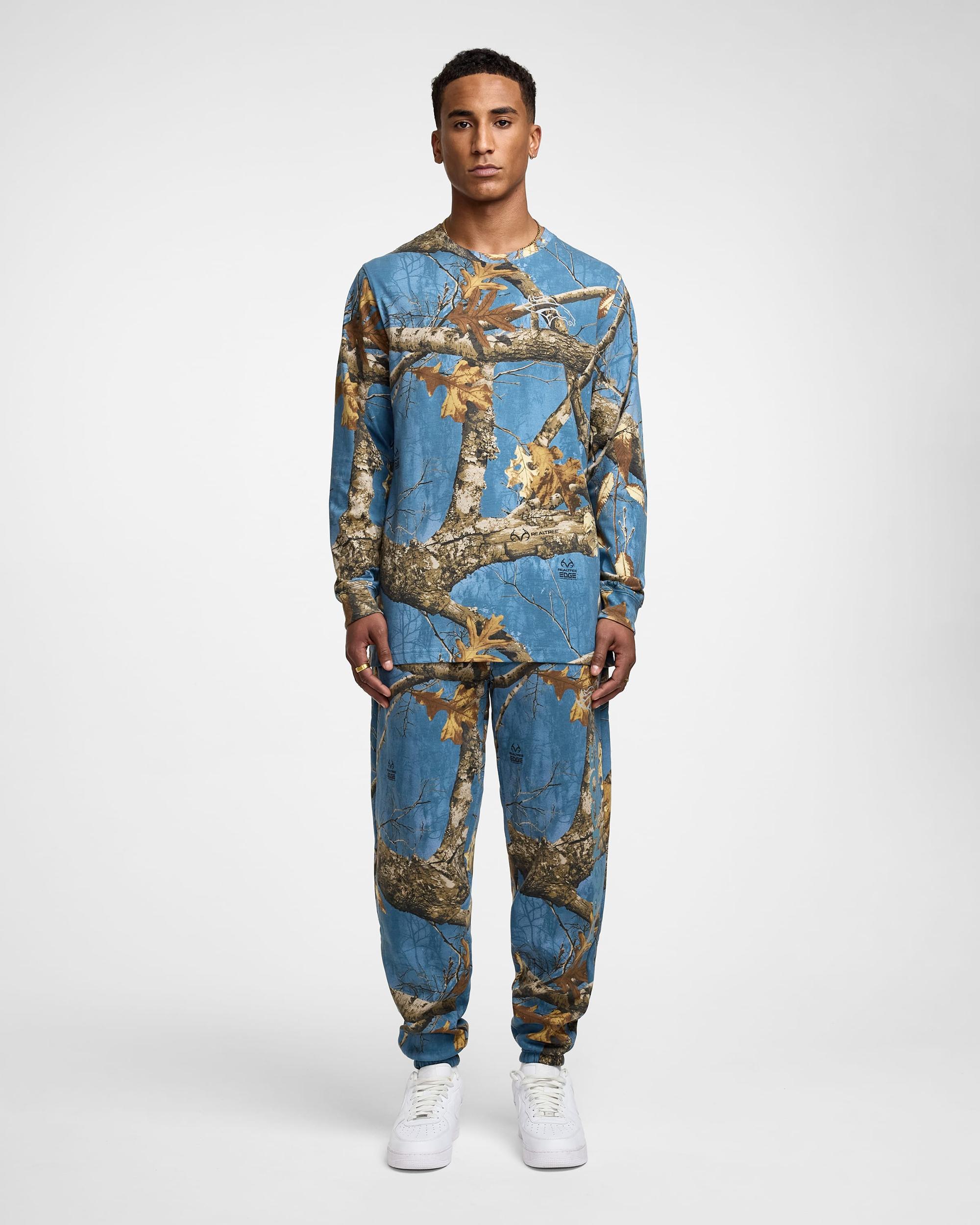 Green Bay Packers Realtree Long Sleeve T-Shirt Male Product Image