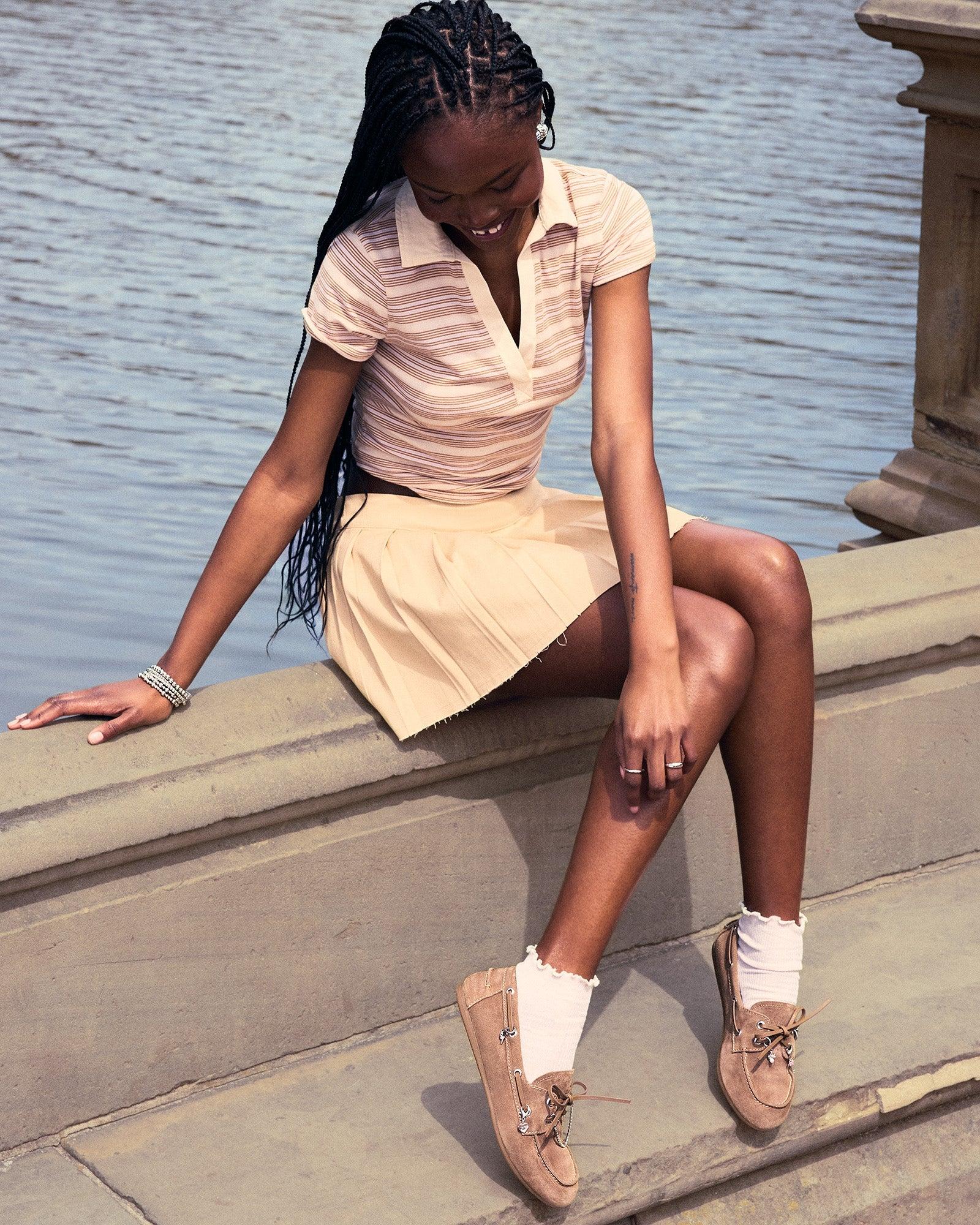 SAG TAUPE SUEDE Female Product Image