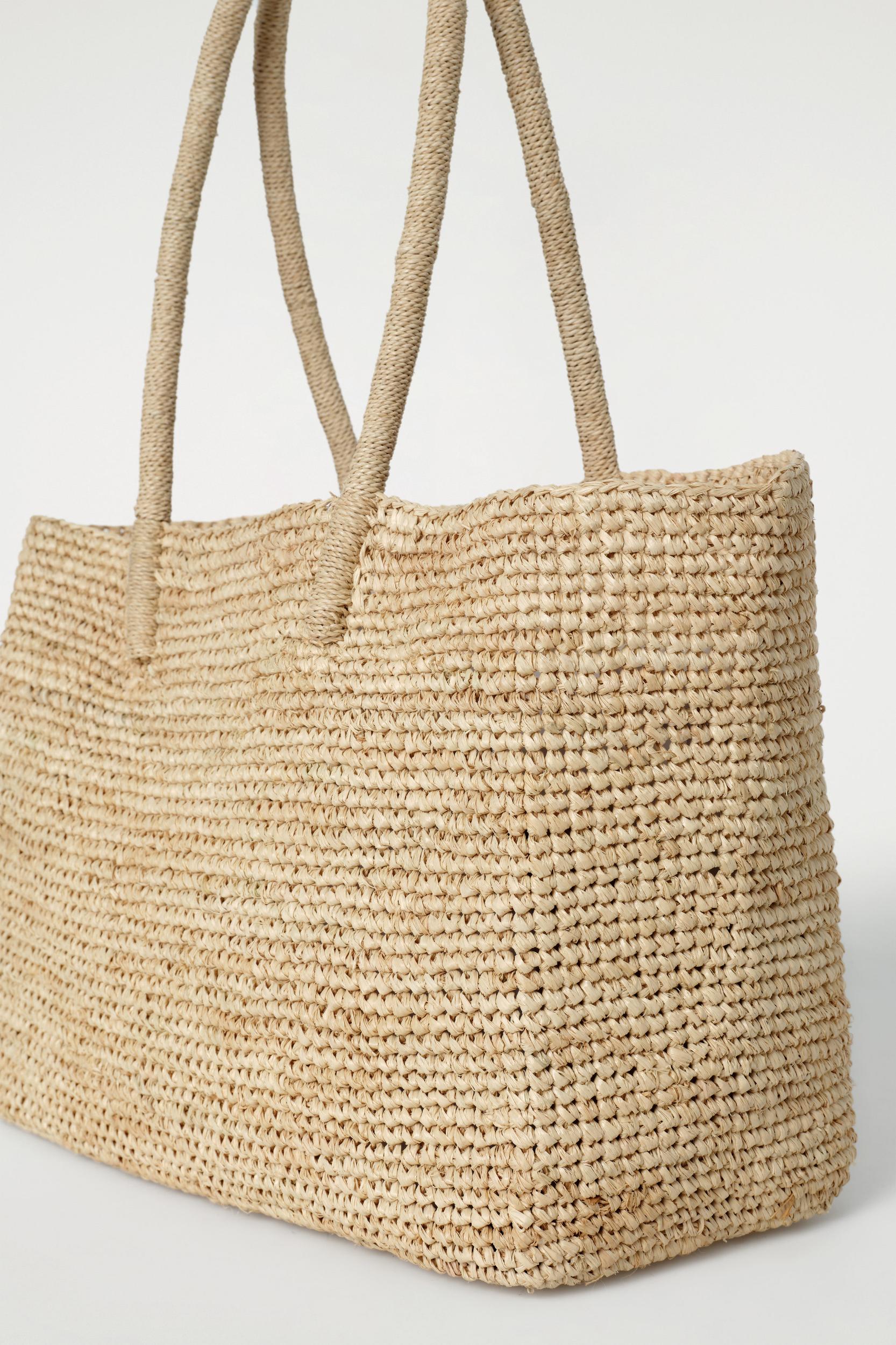 HAND-WOVEN TOTE BAG - RAFFIA Product Image