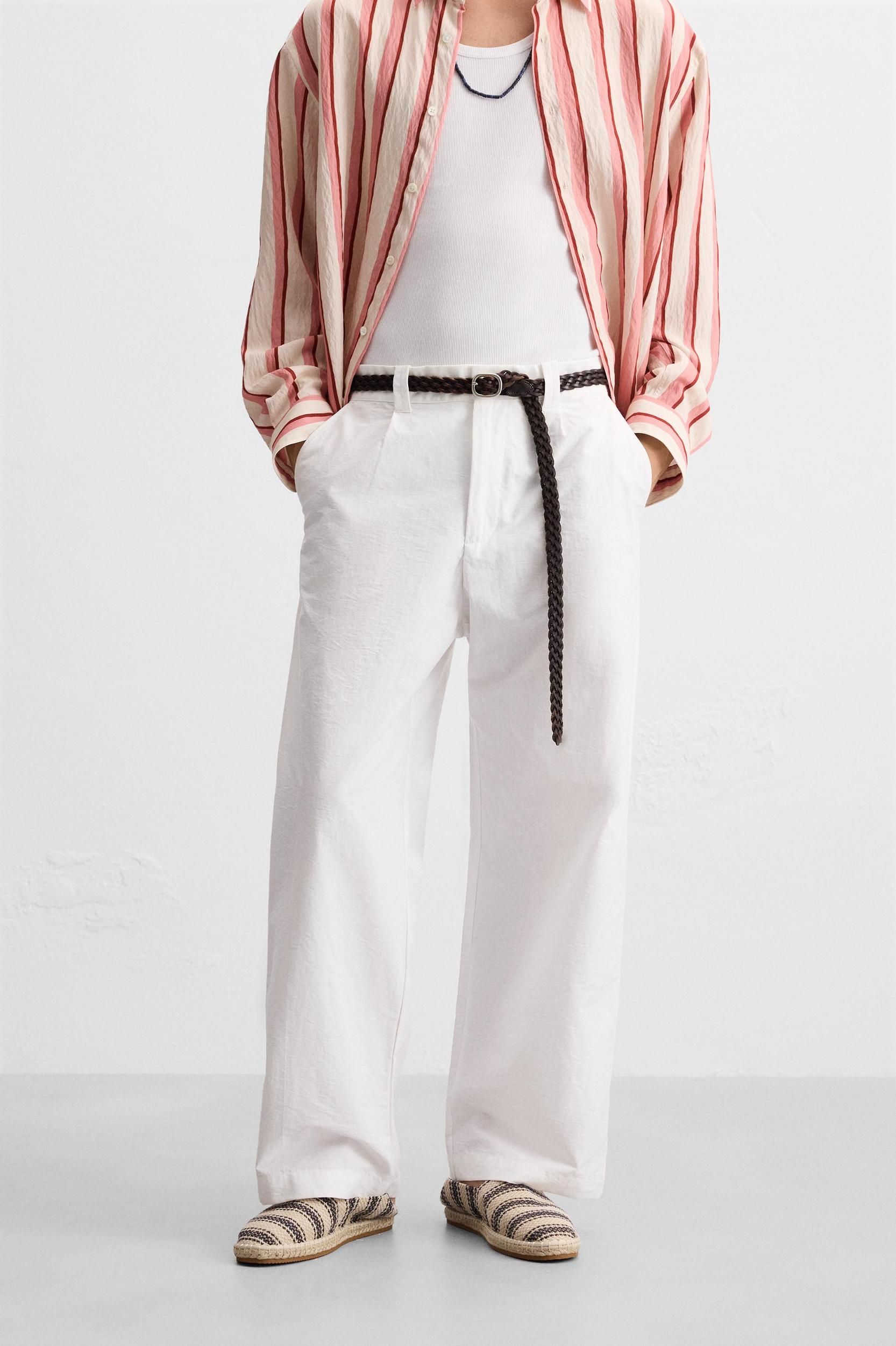 RELAXED FIT PLEATED PANTS Product Image