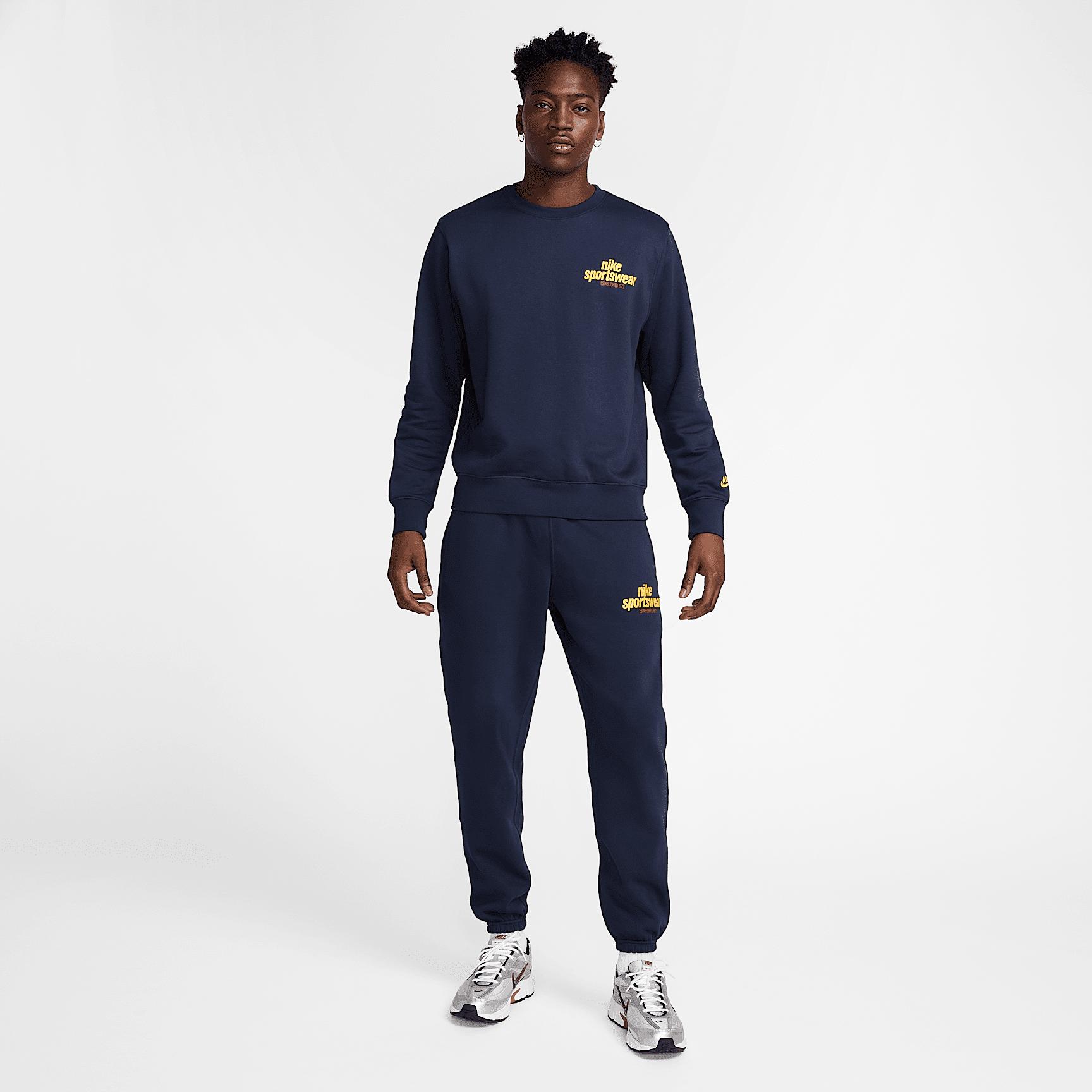 Nike Mens Club Fleece Crew | HJ2173-480 Product Image