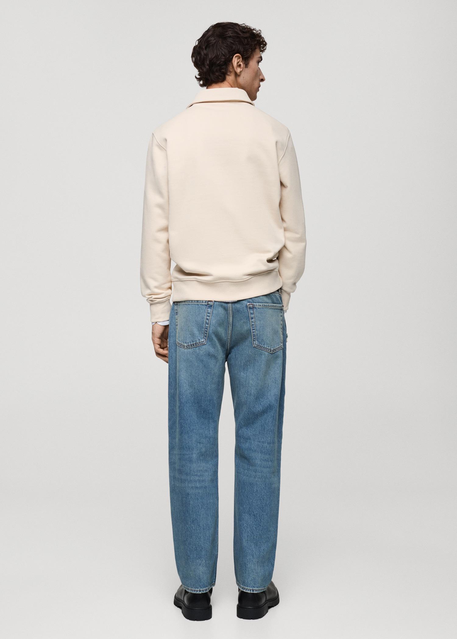 Brushed regular-fit polo sweatshirt - Men | MANGO USA Product Image