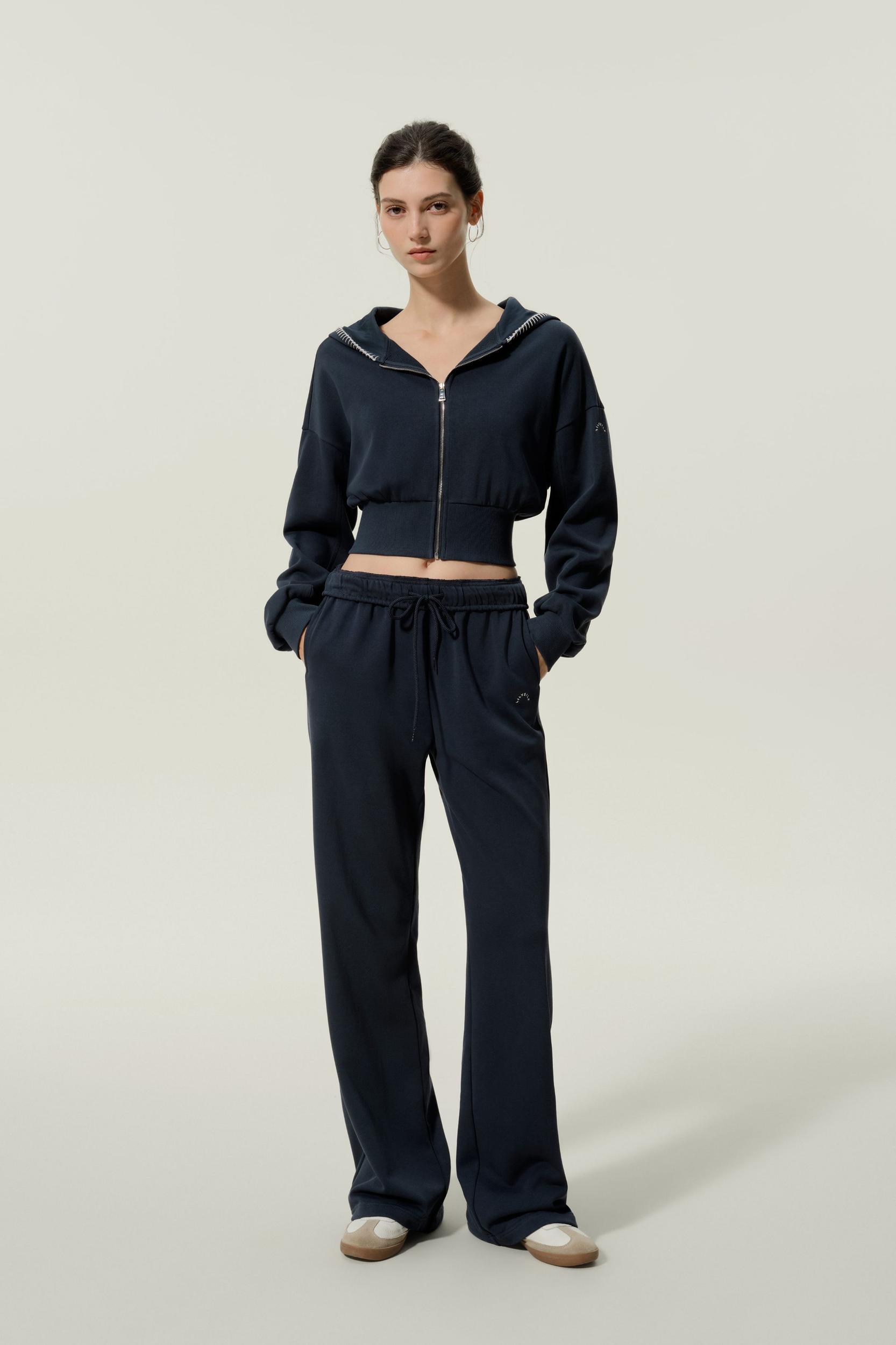 Seamflow Stride Sweatpants Product Image