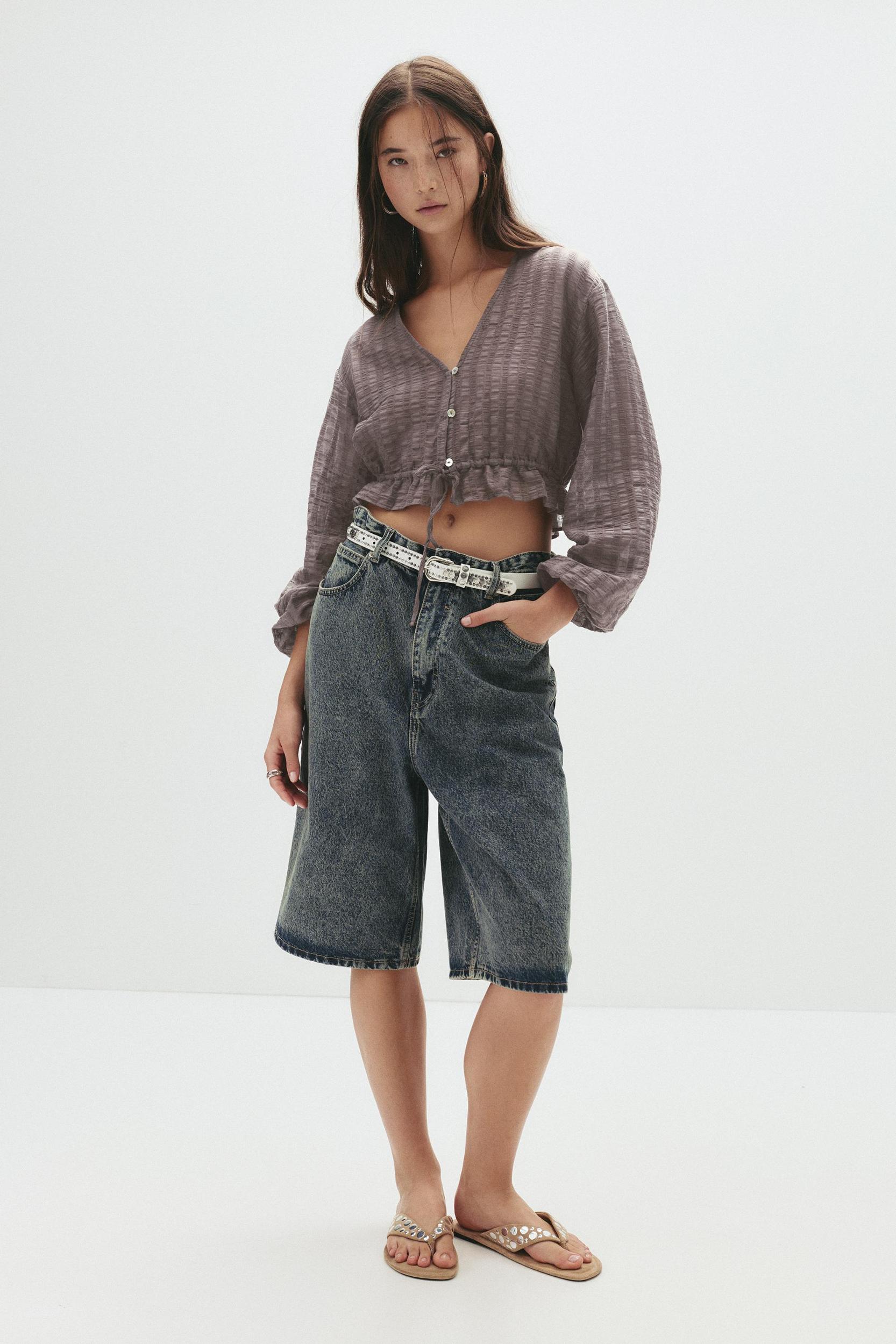 Textured striped shirt Product Image