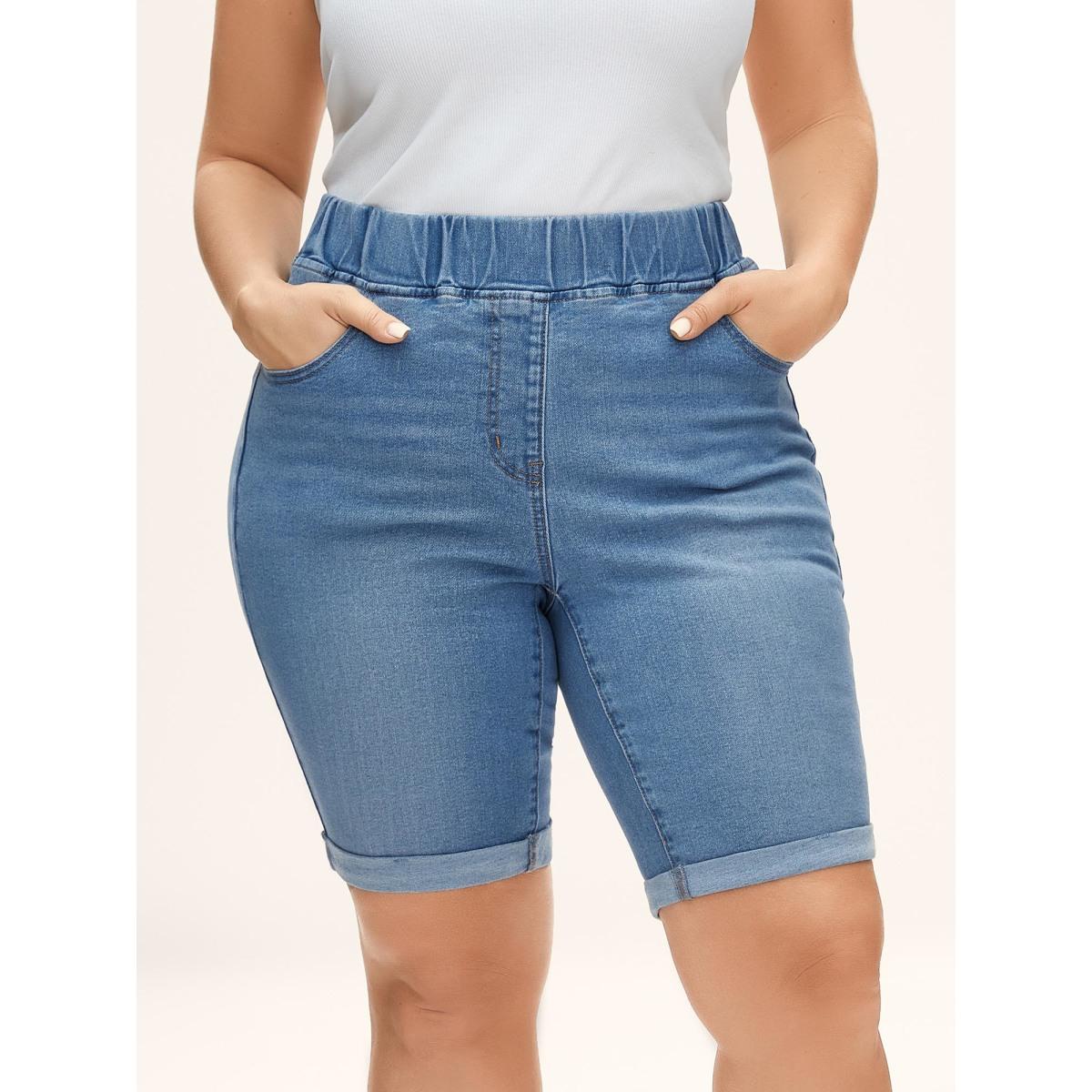 Plus Size Pull-On Stretchy Waist Denim Shorts Women Denimblue Medium stretch Casual Slanted pocket Leisure Denim Shorts BloomChic 10/M Product Image