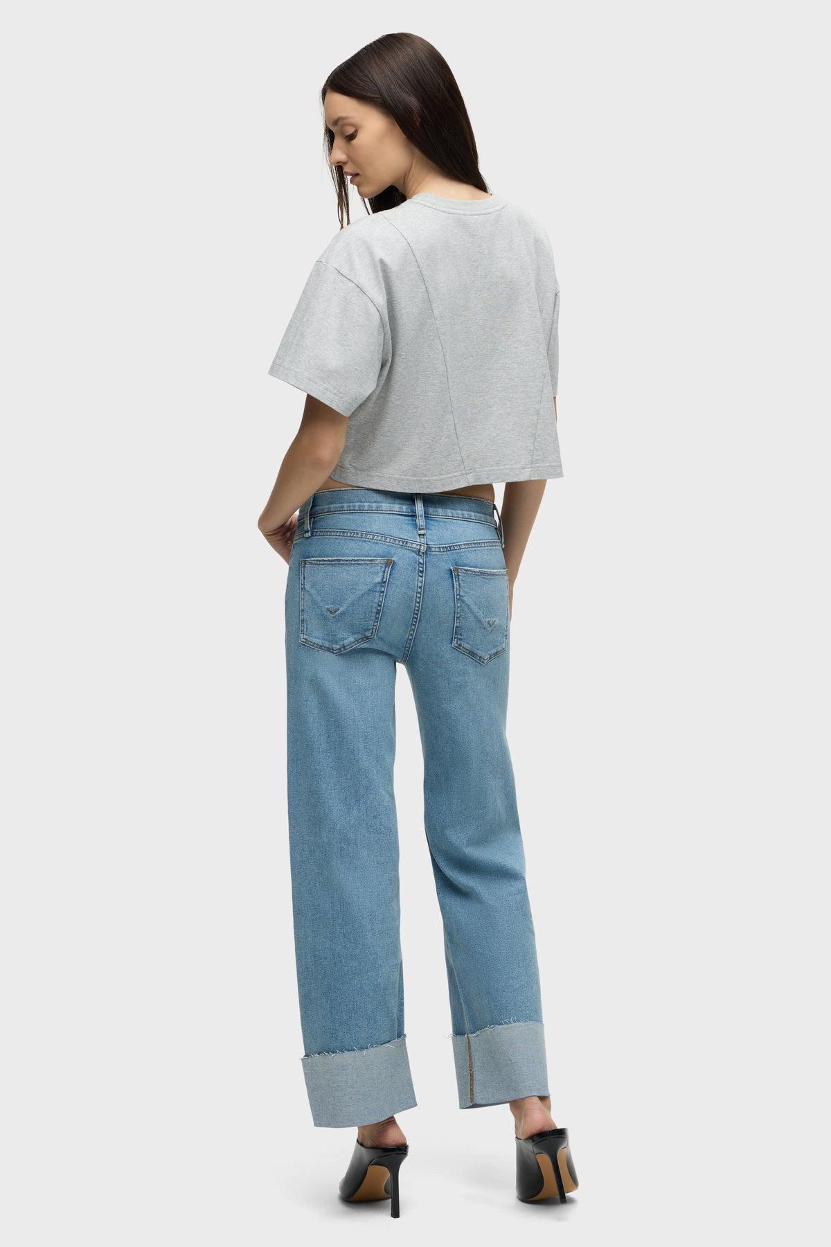 Short Sleeve Forward Seam Tee Female Product Image