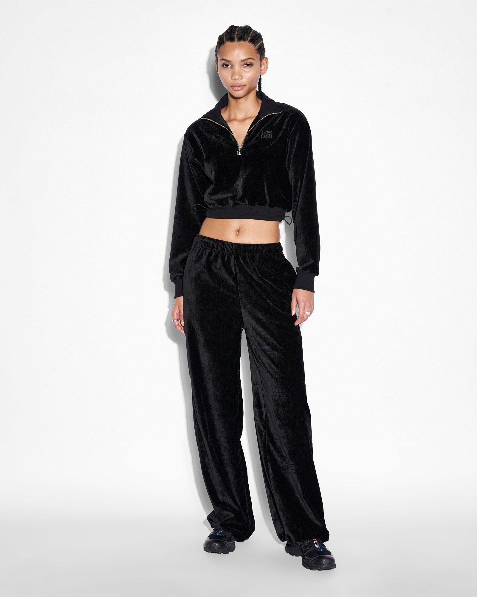 RICHIE HALF ZIP CROP BLACK Female Product Image