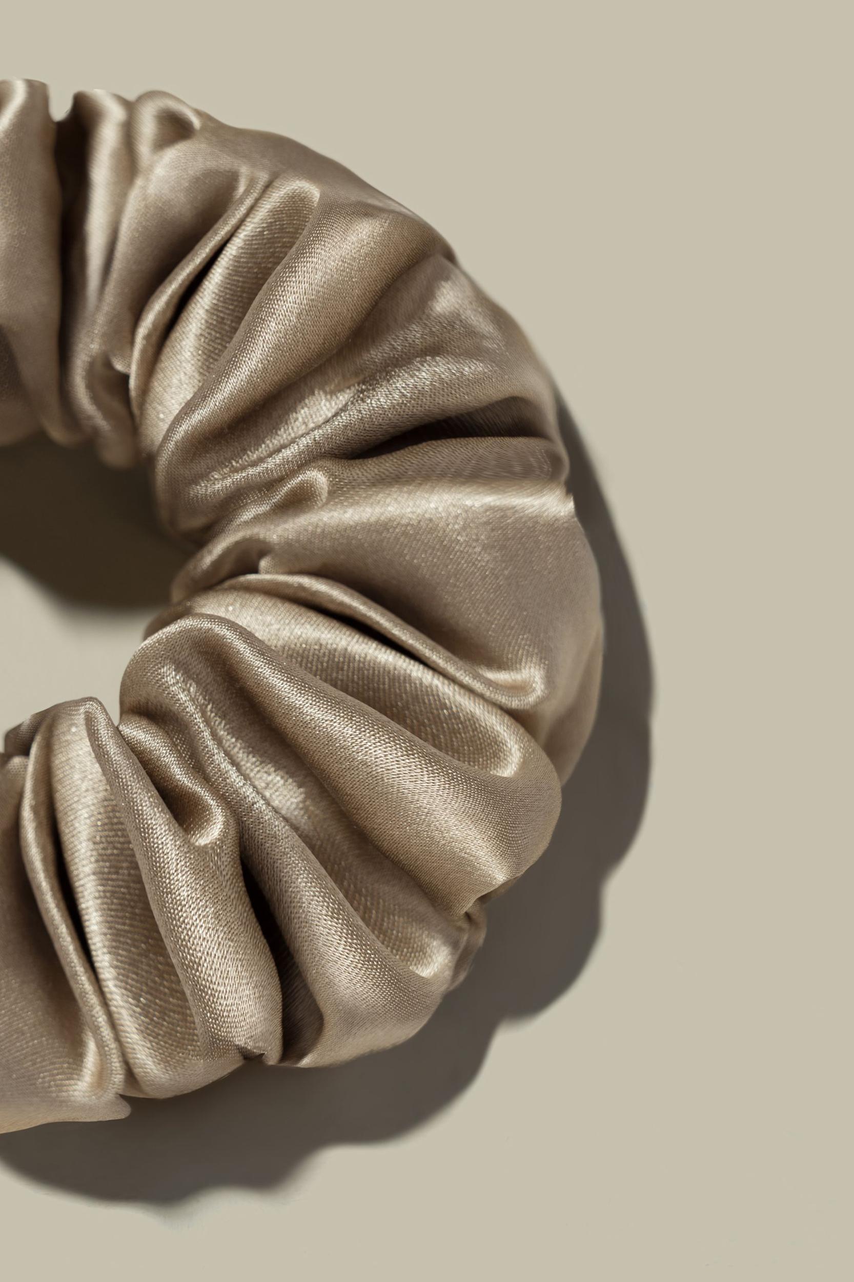 Soft Silk Medium Scrunchie Product Image