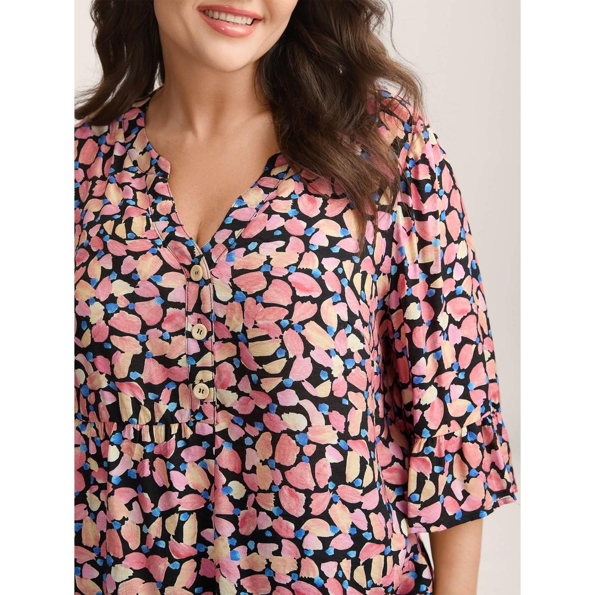 Plus Size Black Floral Notched Collar Button Detail Blouse Women Elbow-length sleeve Flat collar with V-notch Everyday-Casual Blouses BloomChic 26/4X Product Image