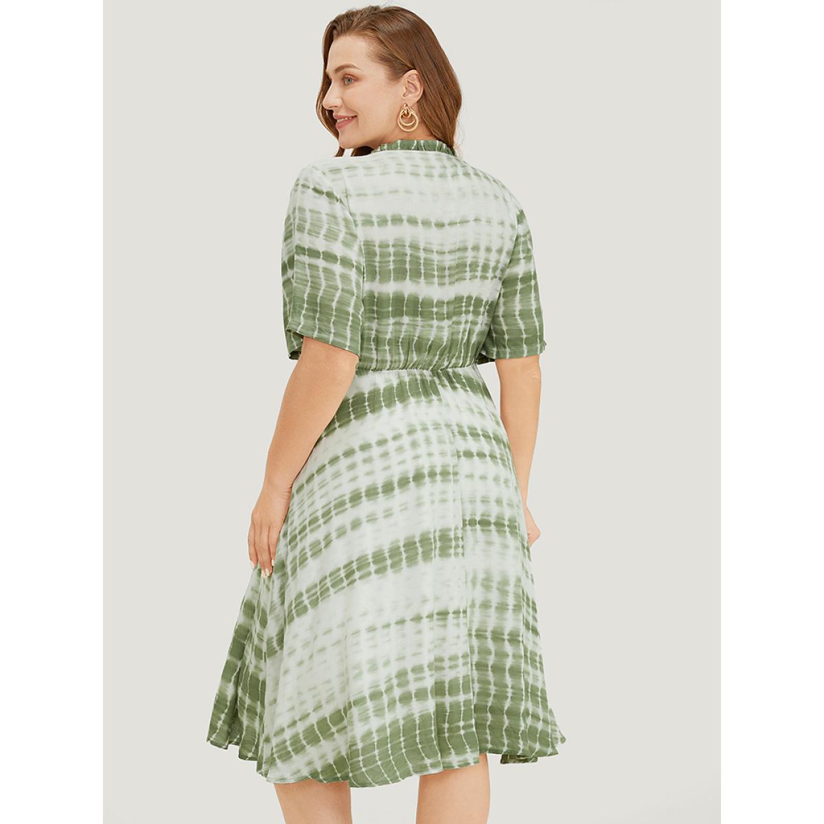 Plus Size Tie Dye Surplice Neck Pocket Frill Trim Dress LightGreen Women Vacation Wrap V-neck Short sleeve Curvy Knee Dress BloomChic 22-24/3X Product Image