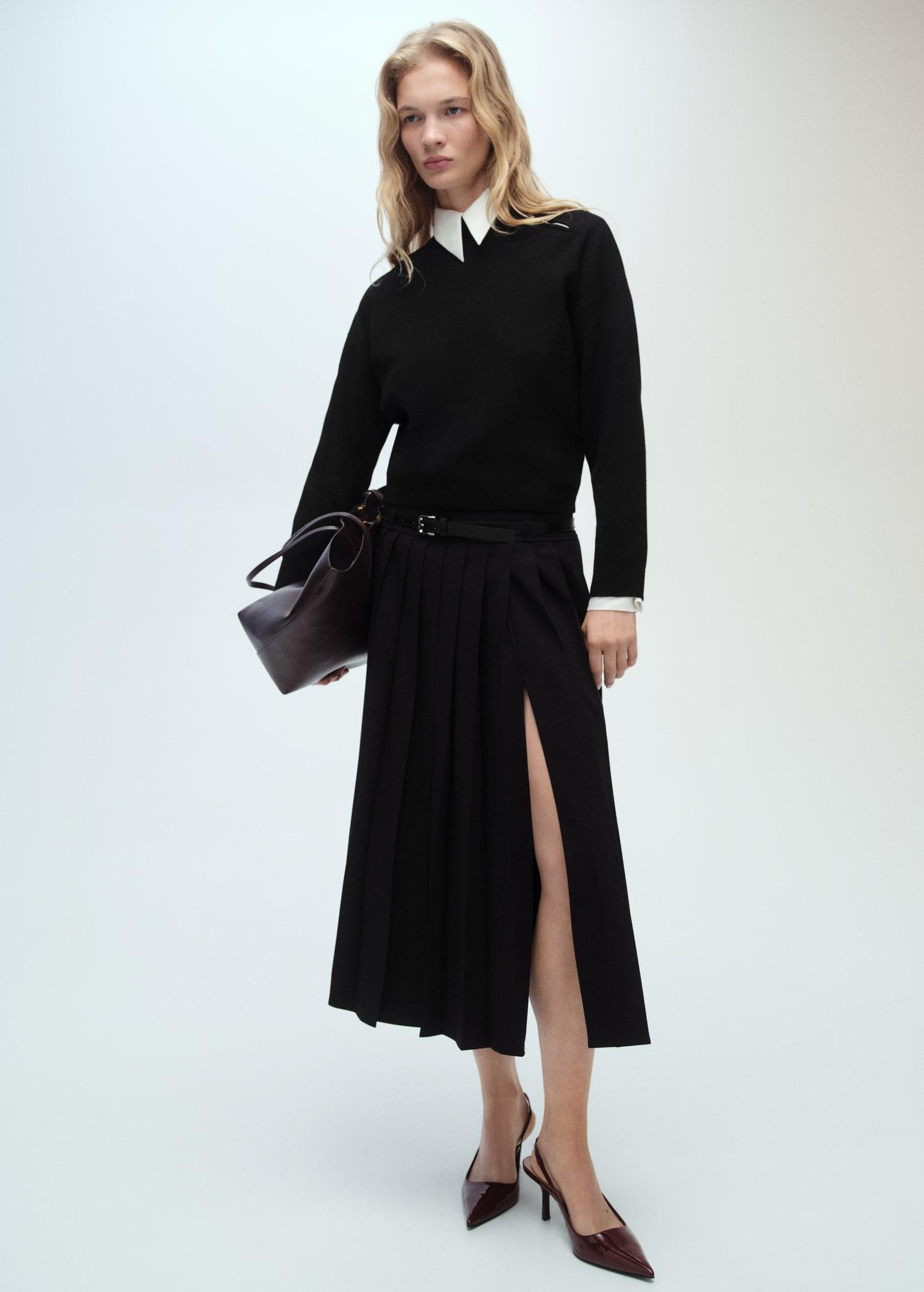 Perkins-neck sweater with zip - Women | MANGO USA Product Image