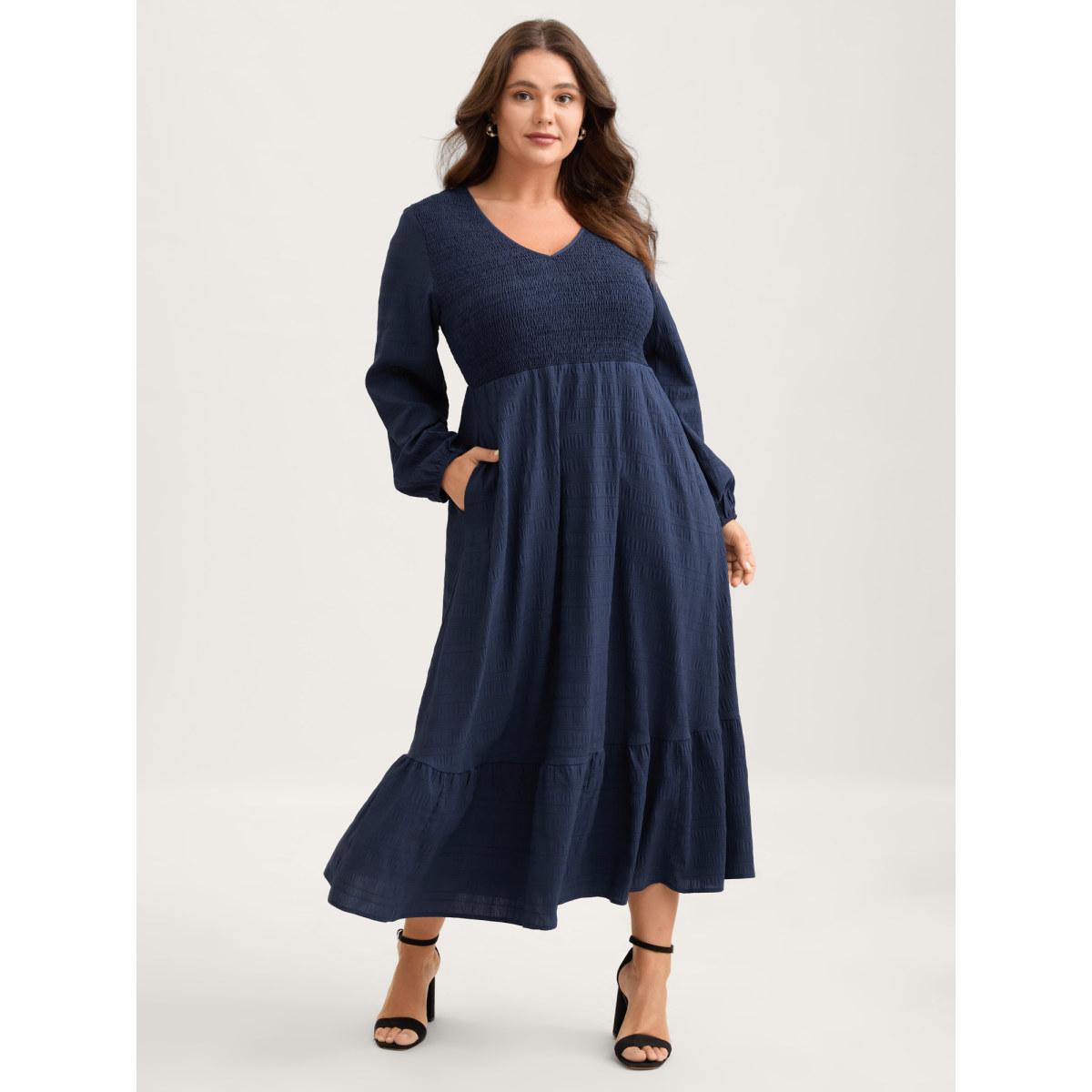 Plus Size Solid Shirred Plisse Flutter Hem Dress DarkBlue Women Leisure Elastic cuffs V-neck Long Sleeve Curvy Midi Dress BloomChic 18-20/2X Product Image